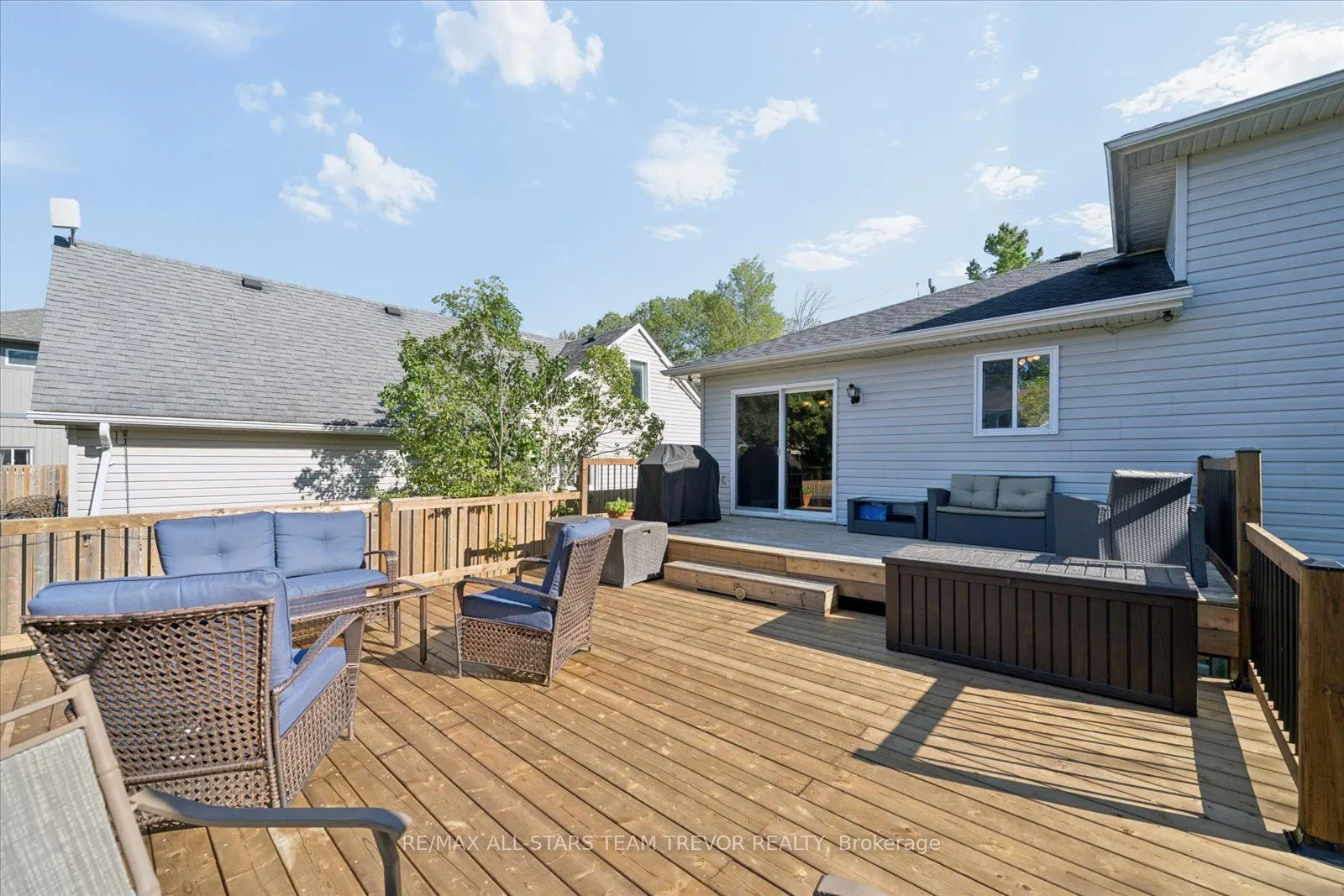 16 Evelyn Avenue