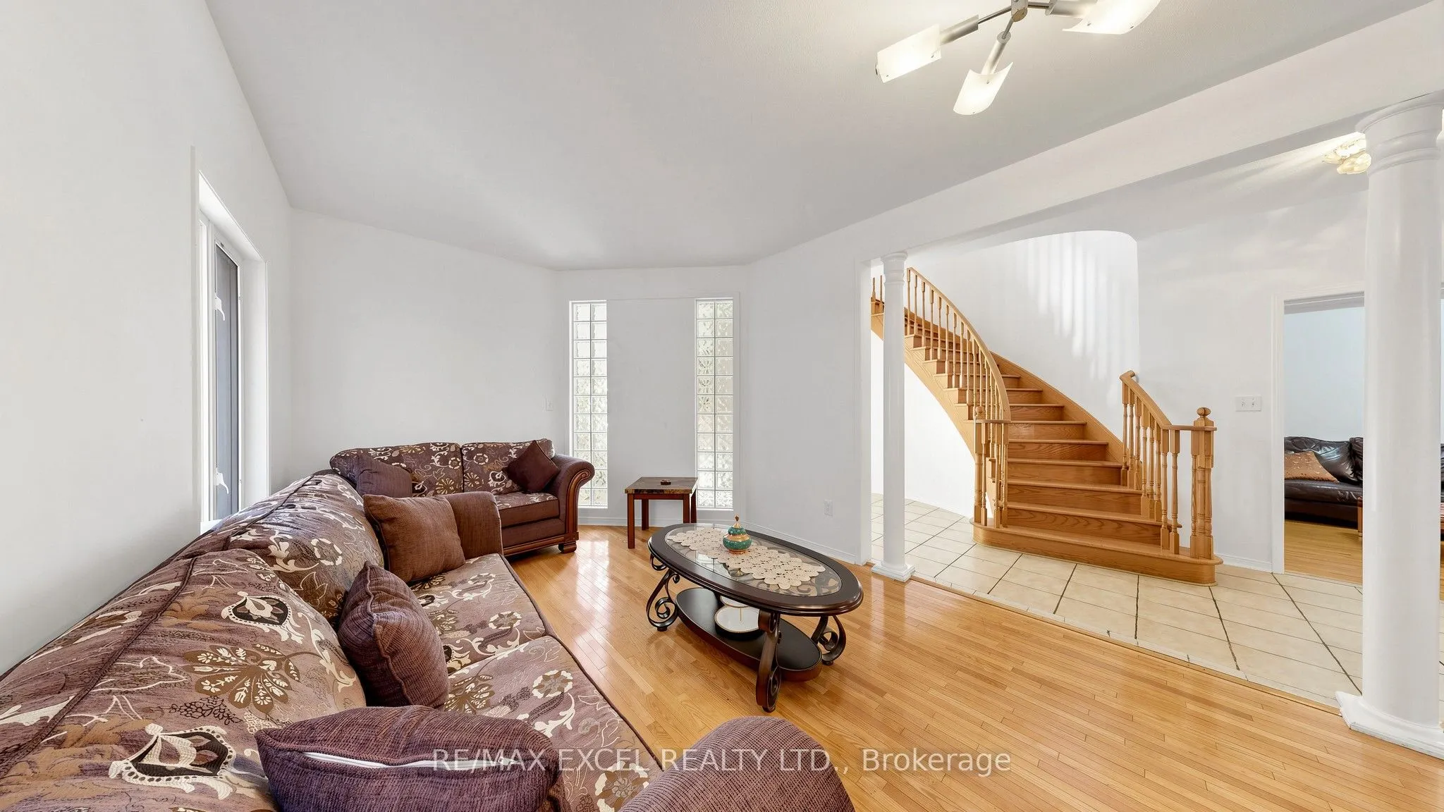 44 Canyon Hill Avenue