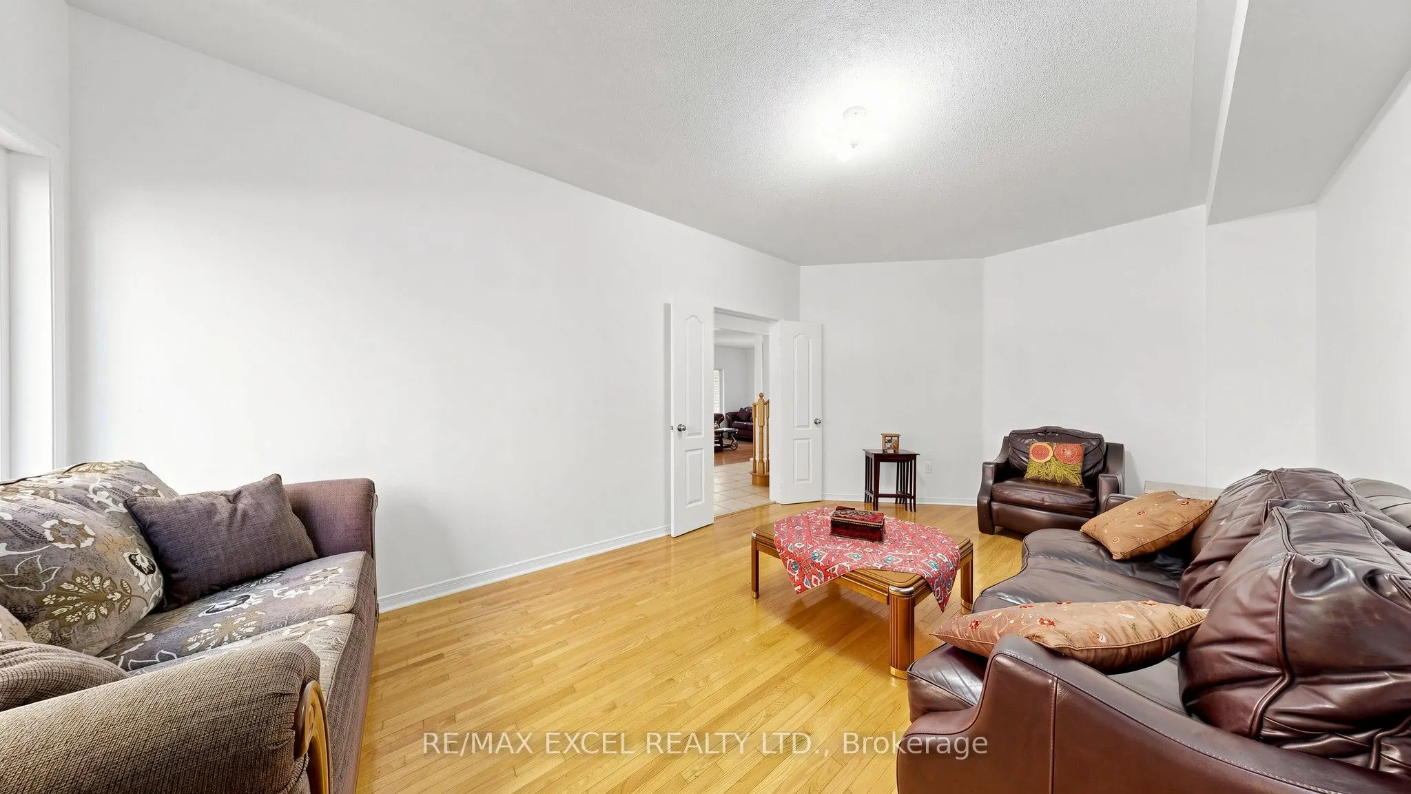 44 Canyon Hill Avenue