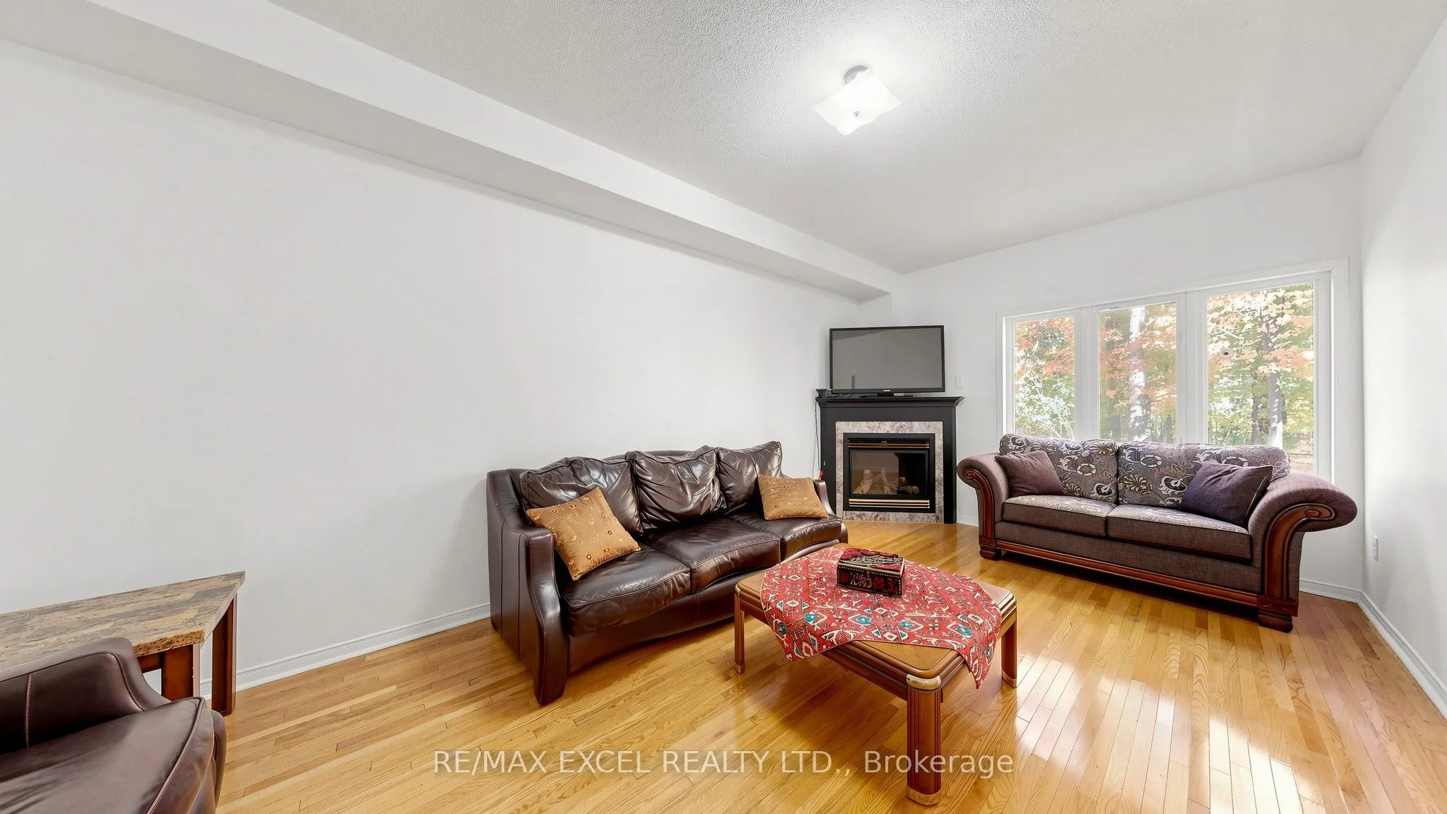 44 Canyon Hill Avenue