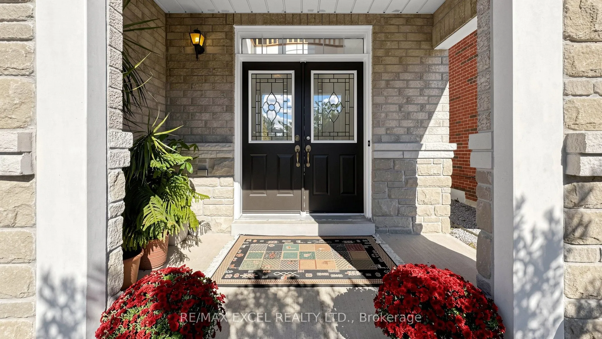44 Canyon Hill Avenue