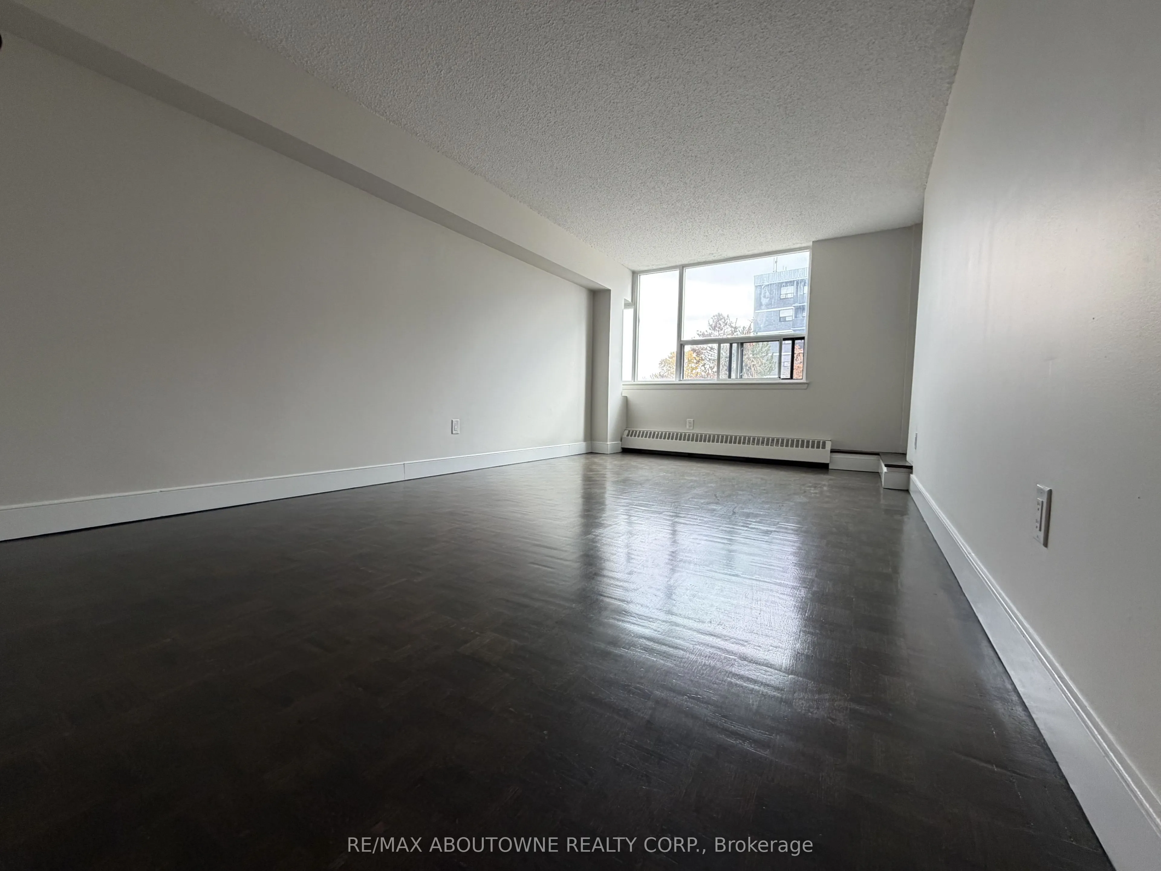 145 Wellington Street W #301