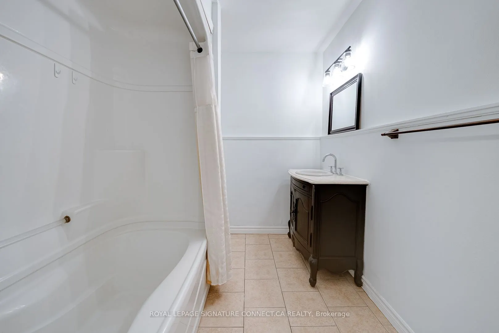 166 Cherrywood Drive #Upper Level