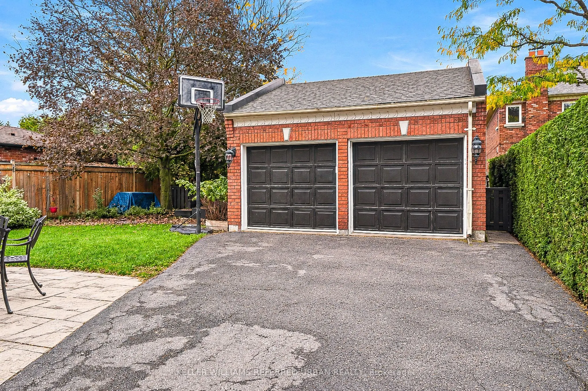 63 Oatlands Crescent