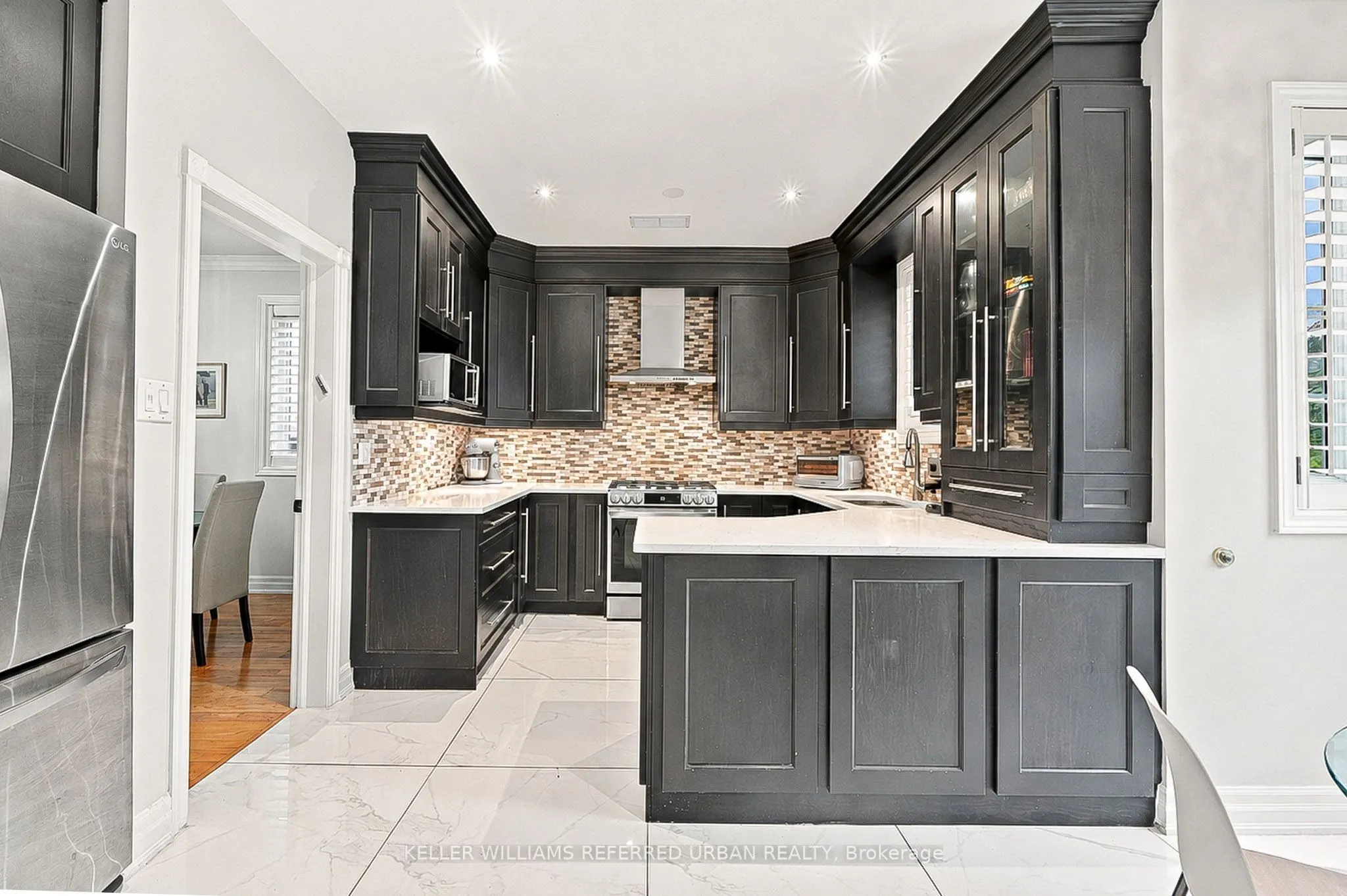 63 Oatlands Crescent