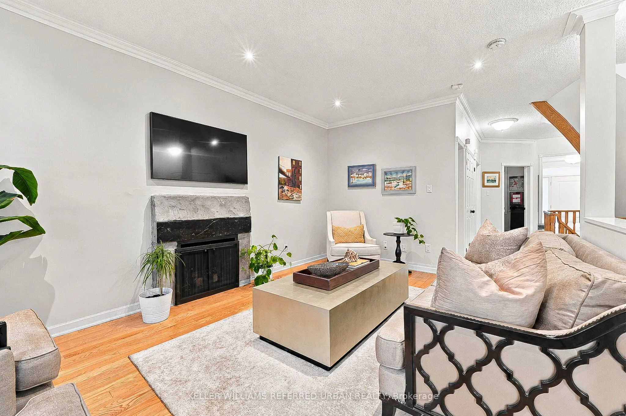 63 Oatlands Crescent