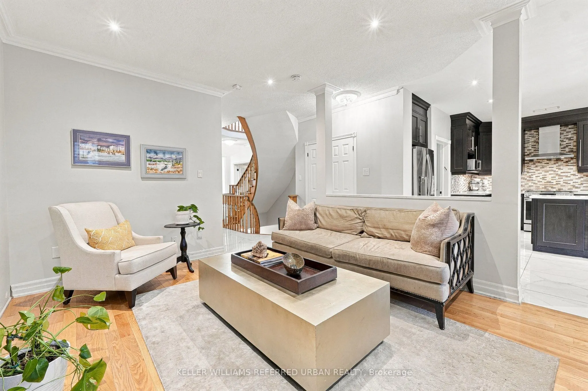 63 Oatlands Crescent