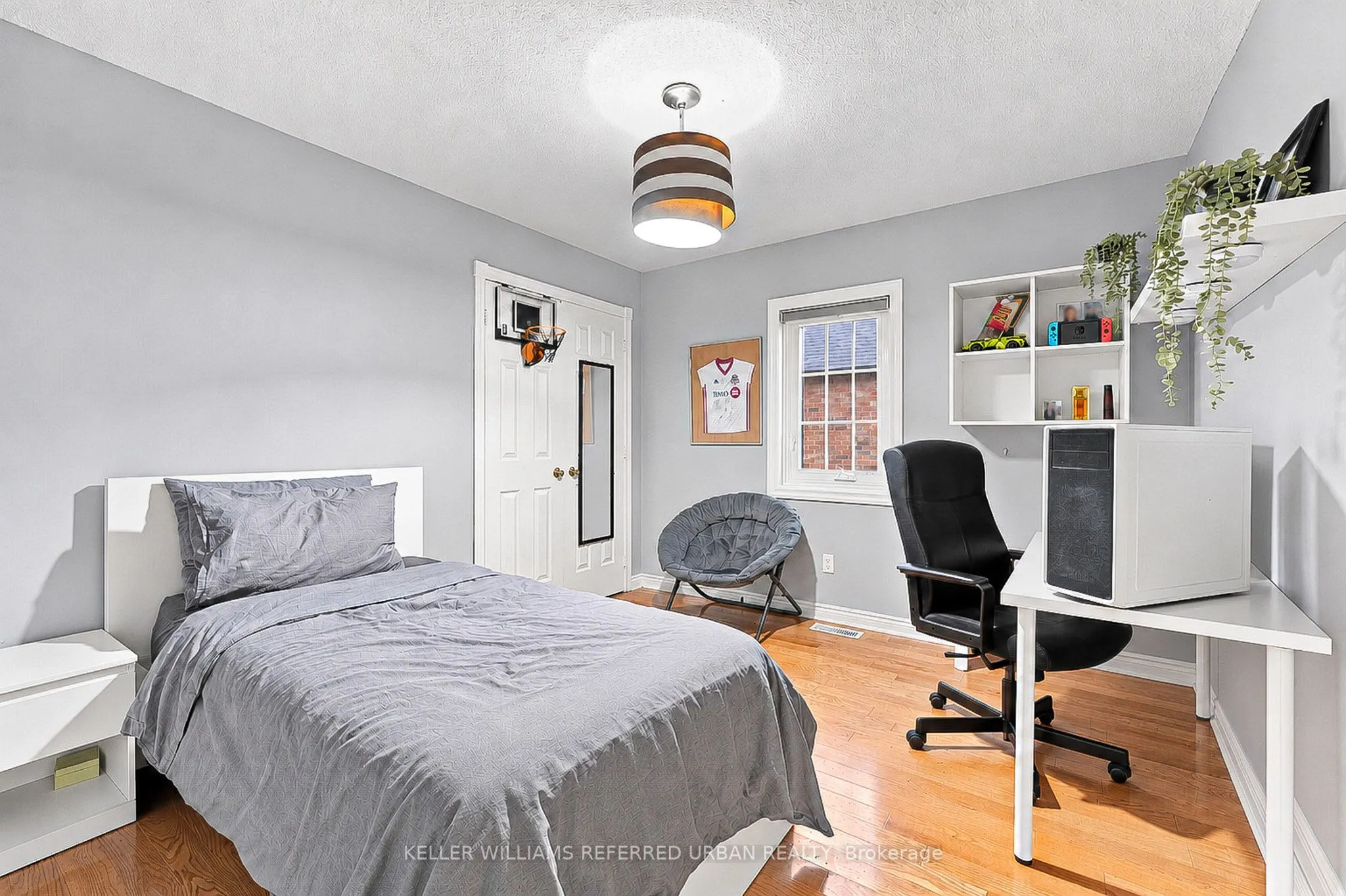 63 Oatlands Crescent