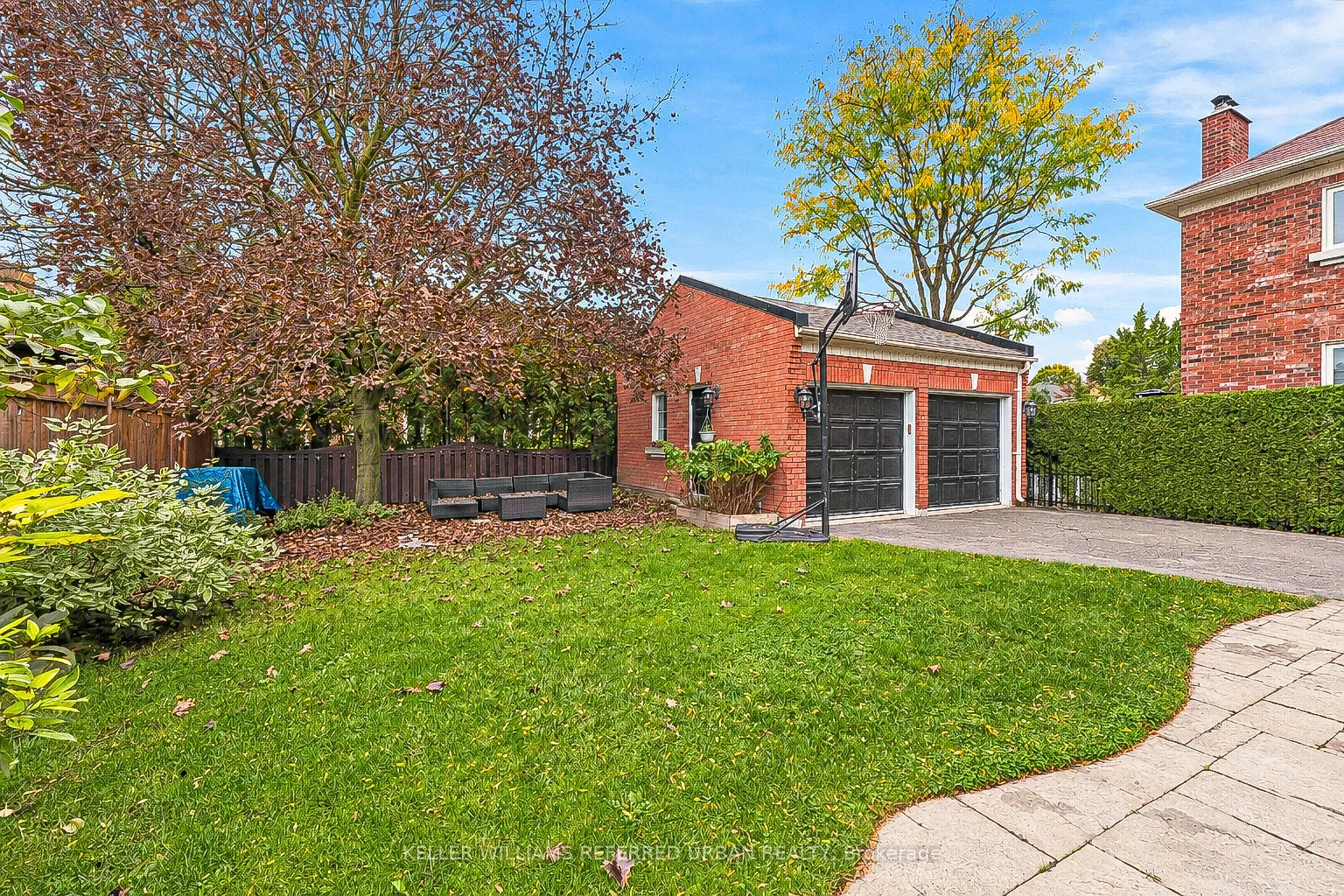 63 Oatlands Crescent