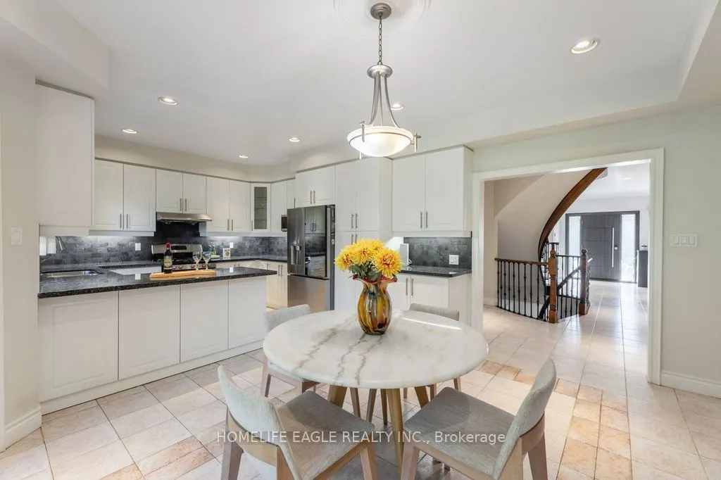 118 May Avenue