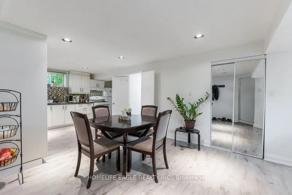 118 May Avenue