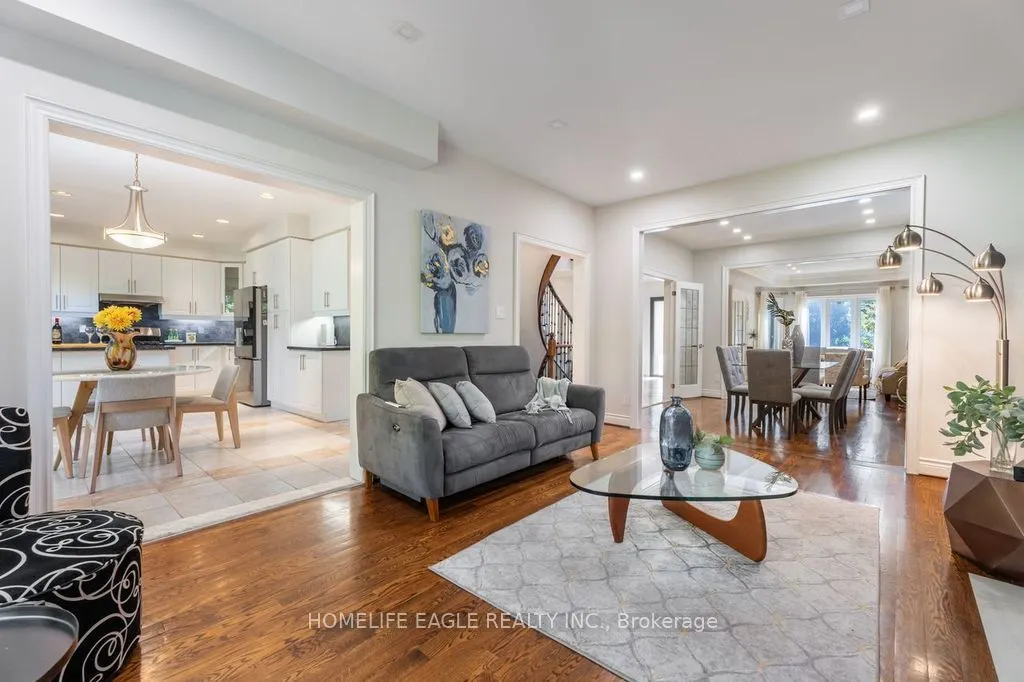 118 May Avenue