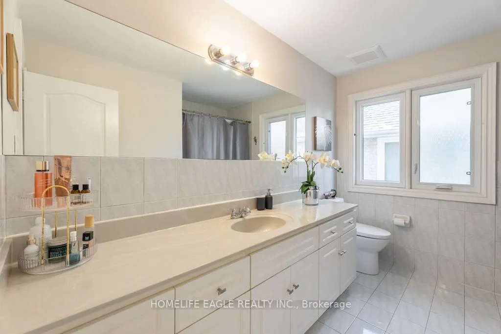 118 May Avenue