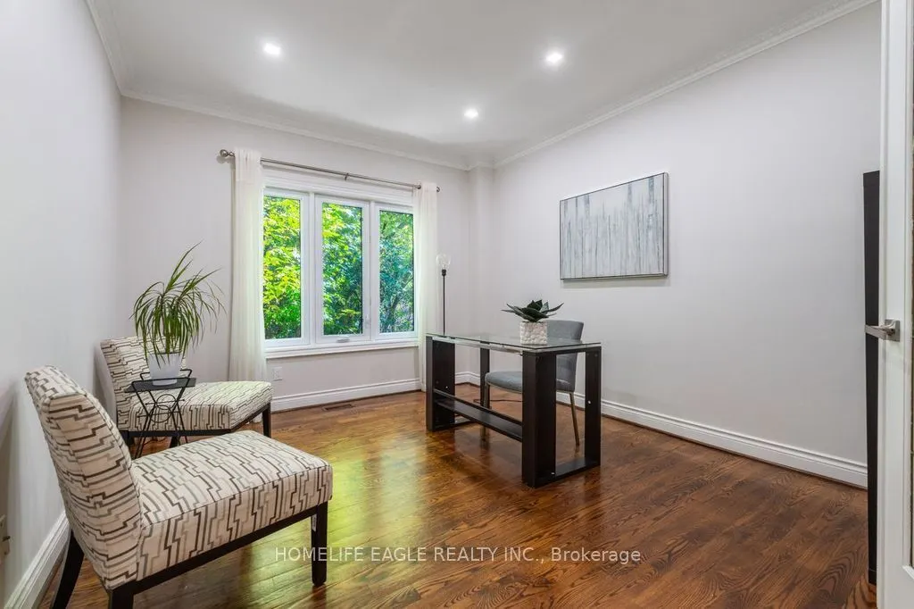 118 May Avenue