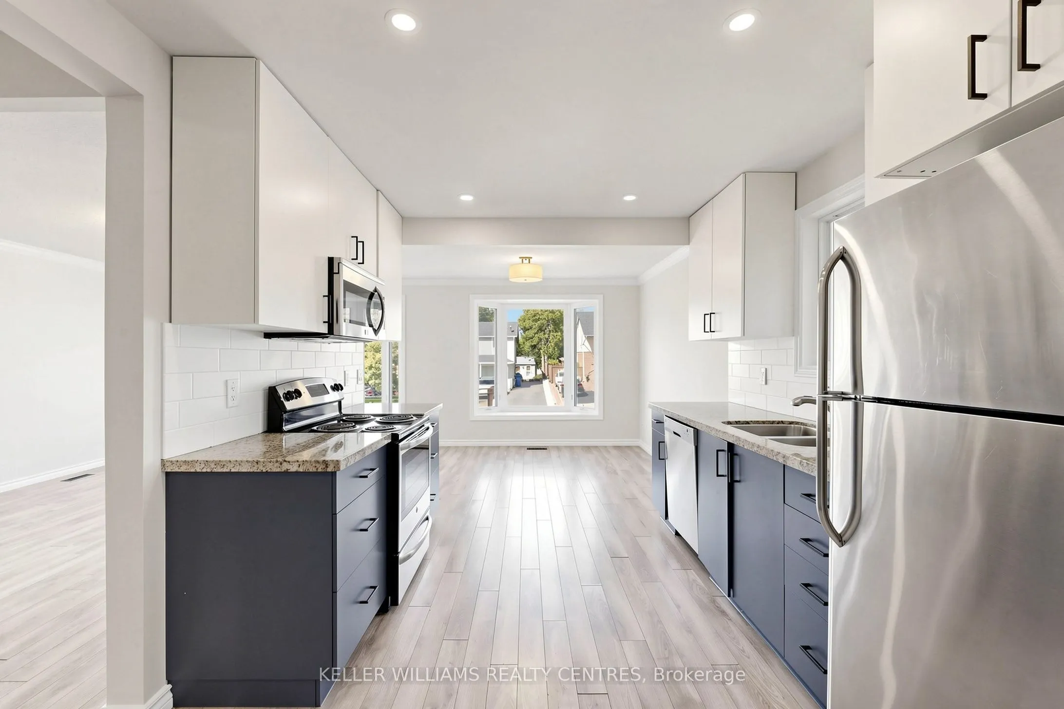 807 Greenfield Crescent #Upper