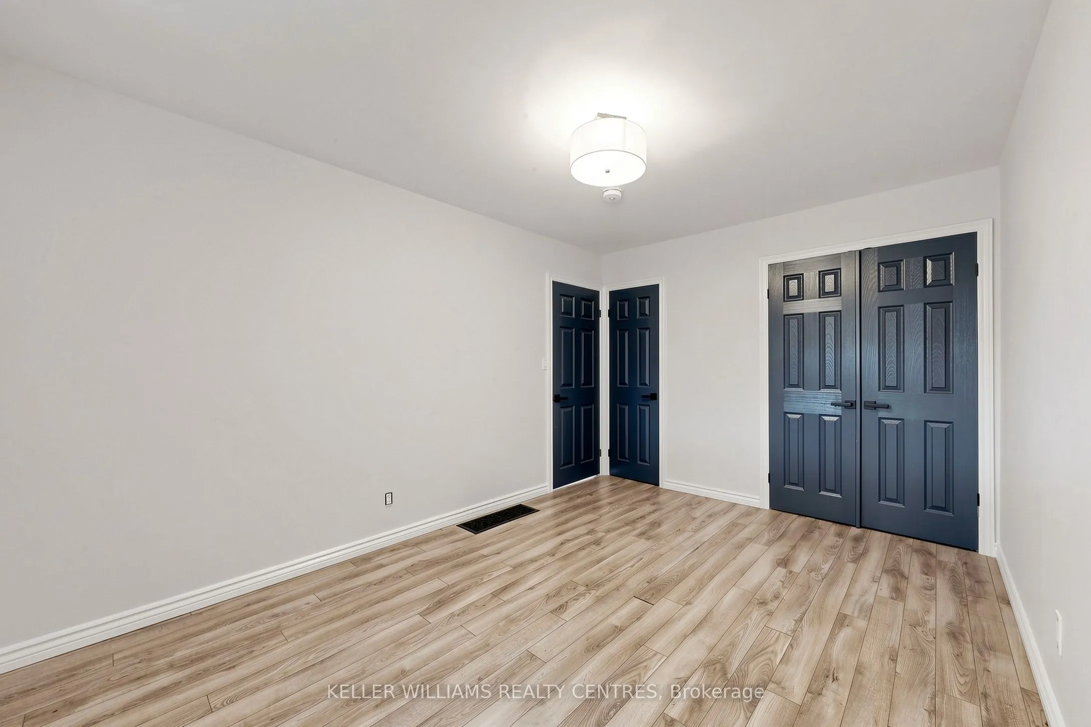 807 Greenfield Crescent #Upper