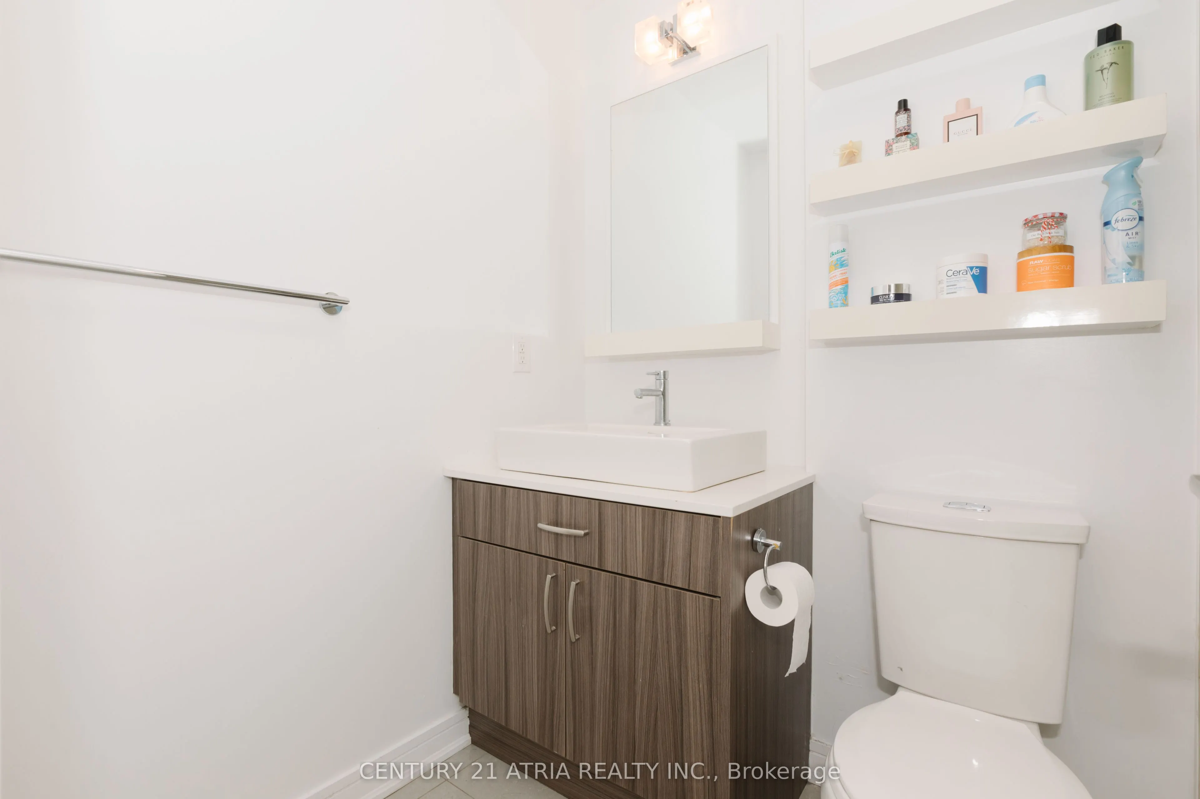 9201 Yonge Street #507