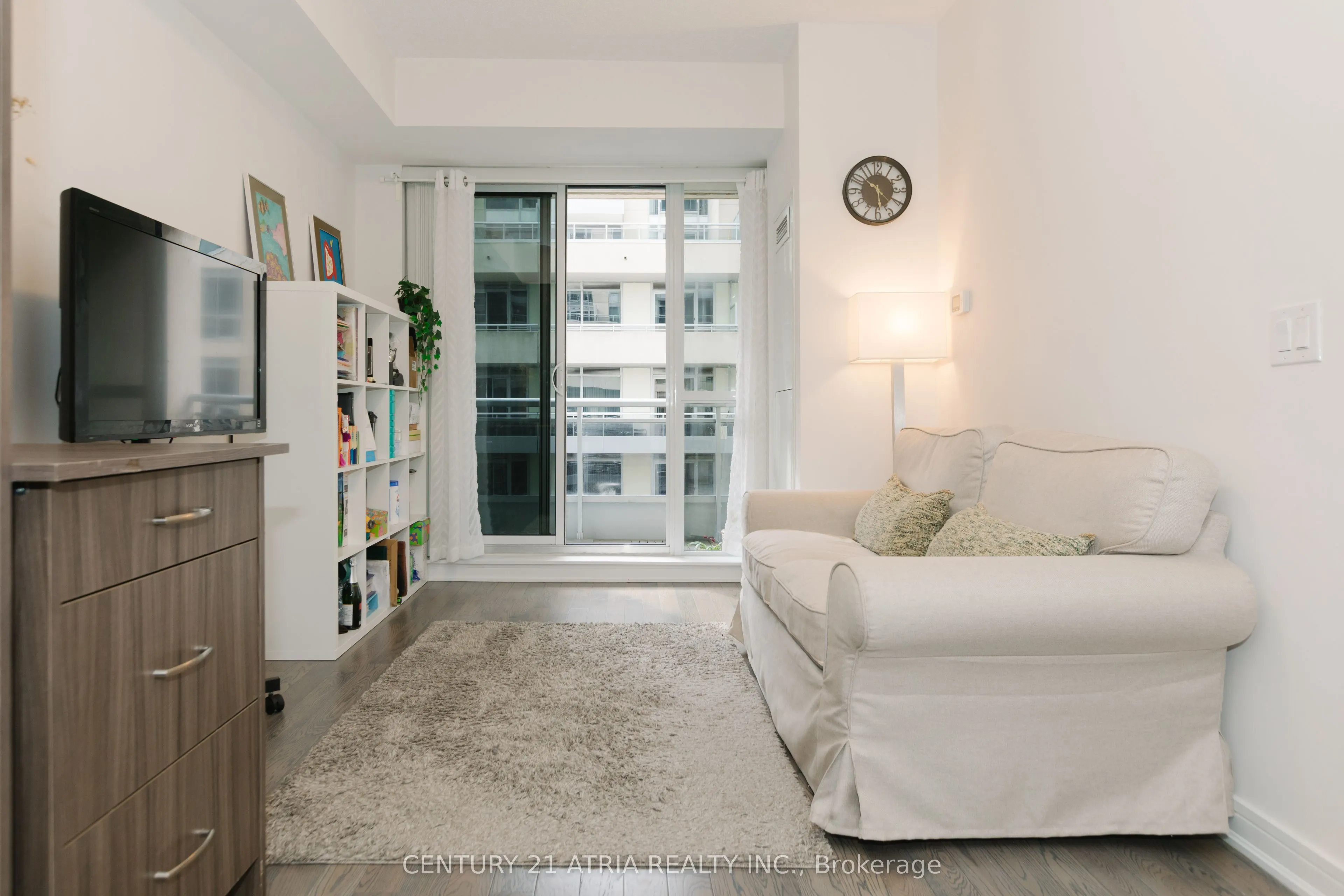 9201 Yonge Street #507