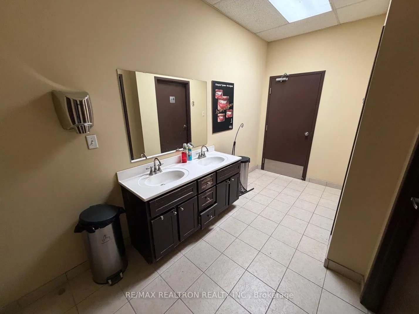 565 Edward Avenue #4