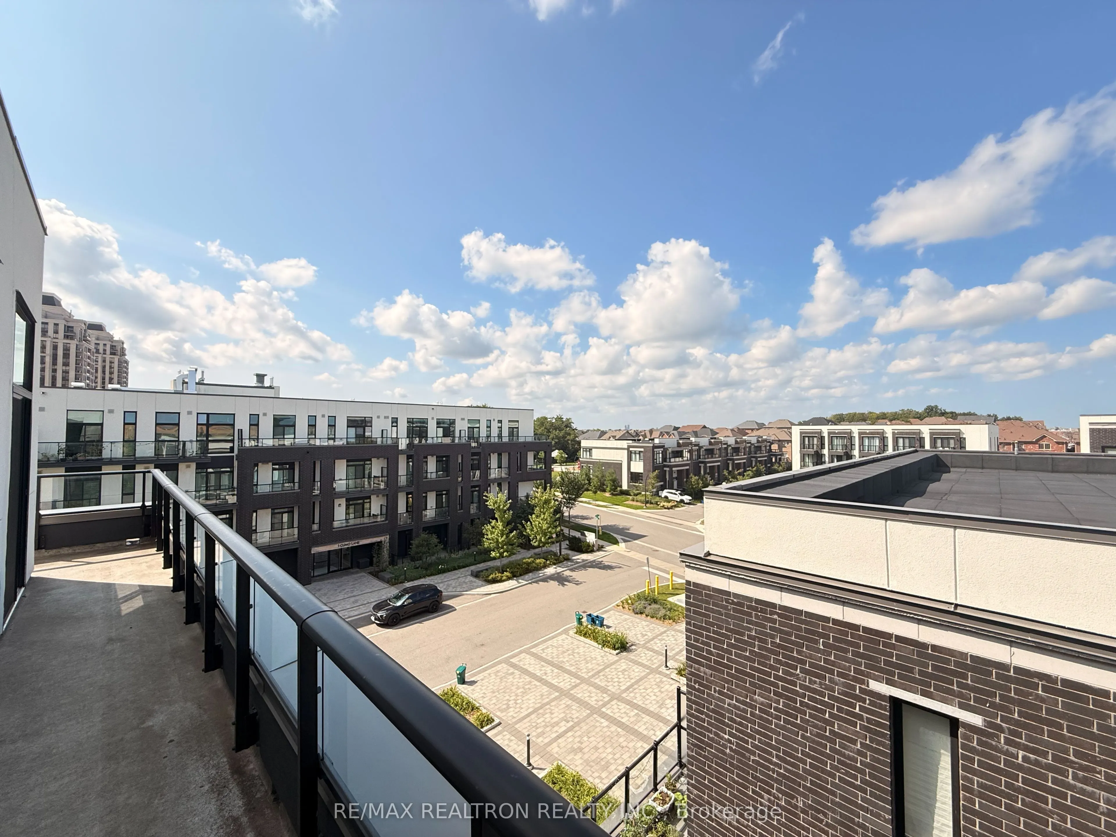 1709 Bur Oak Avenue #509