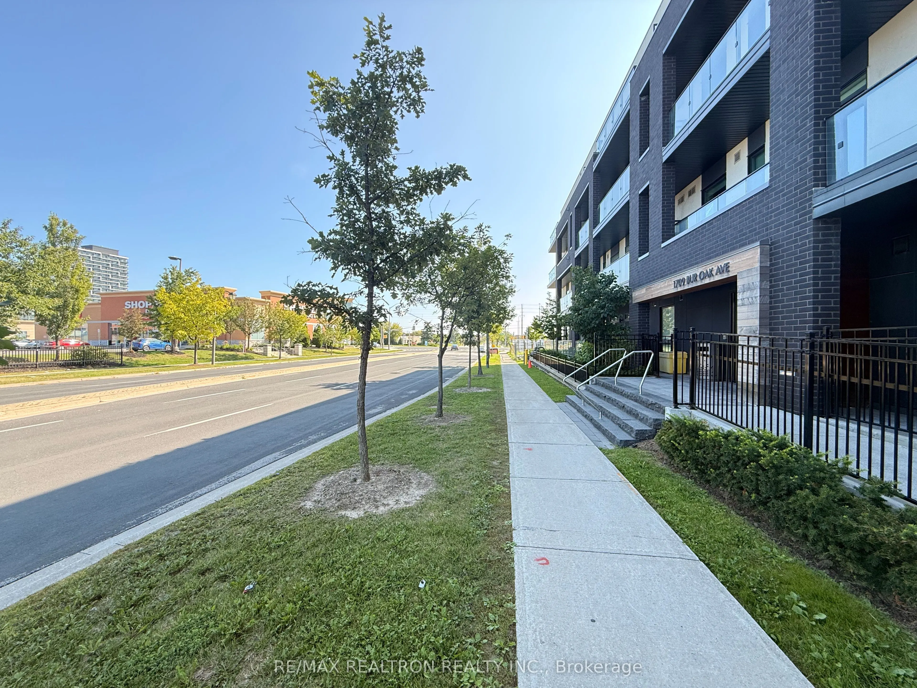 1709 Bur Oak Avenue #509