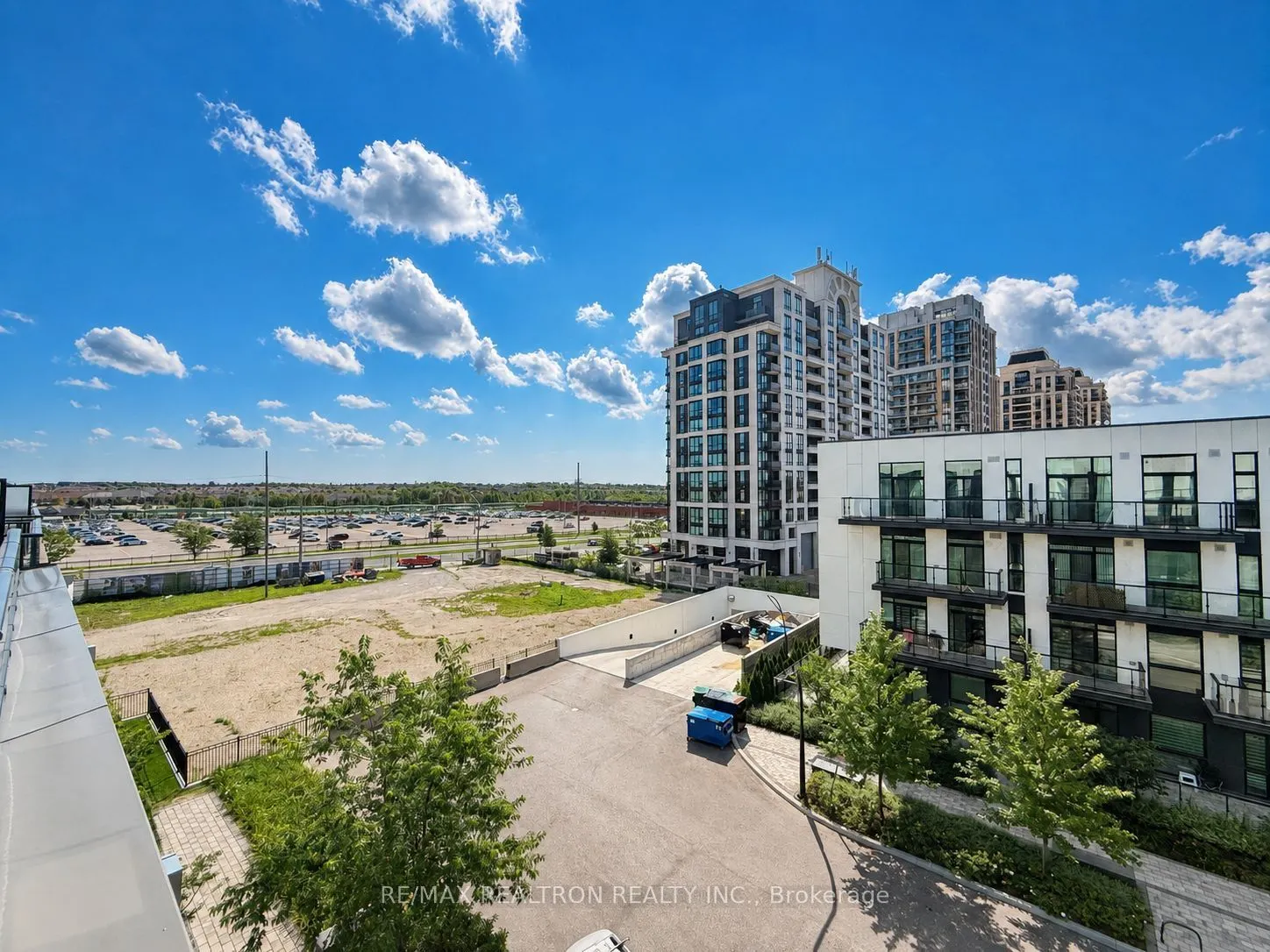 1709 Bur Oak Avenue #509