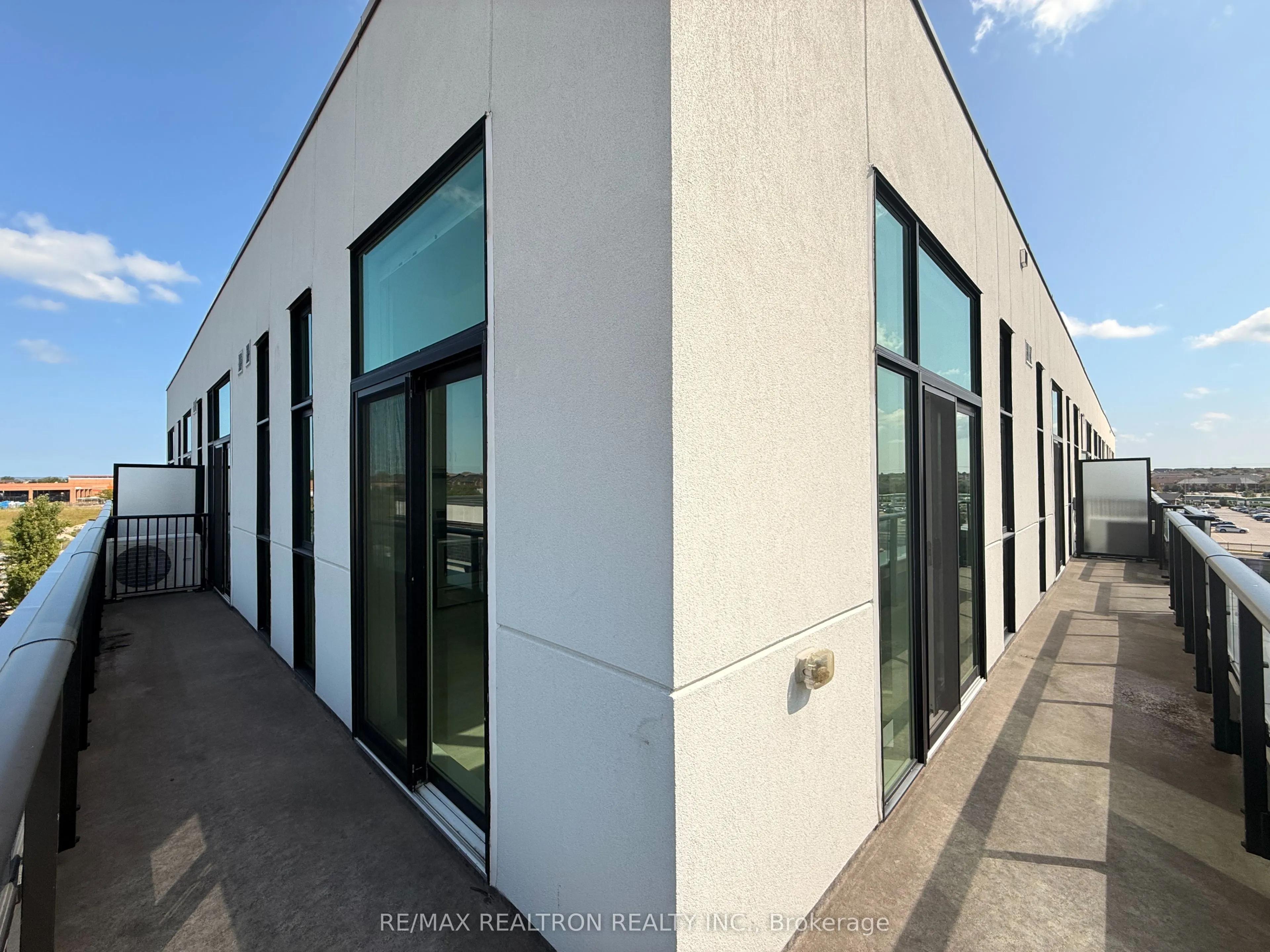 1709 Bur Oak Avenue #509