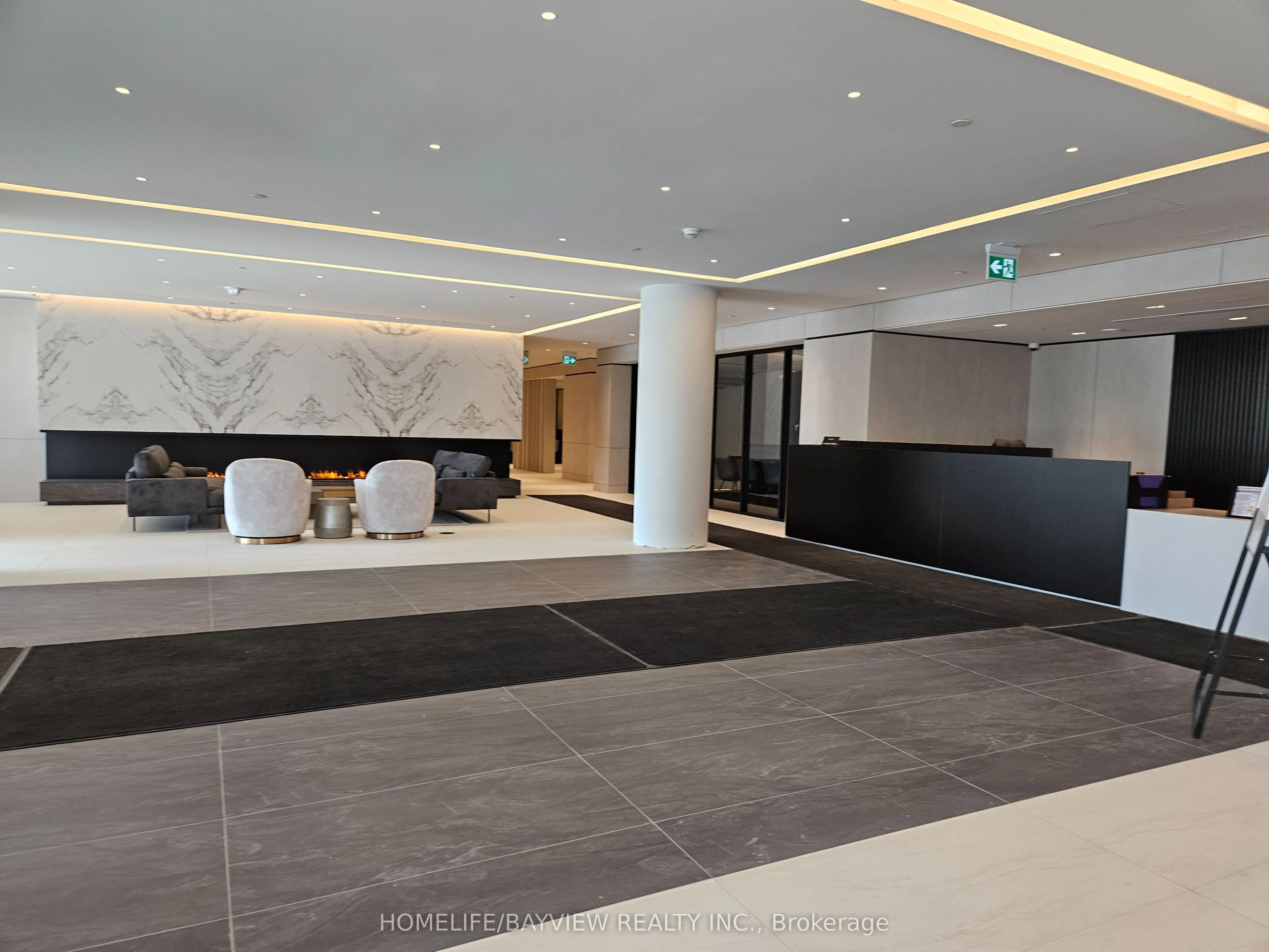 50 Upper Mall Way #2008