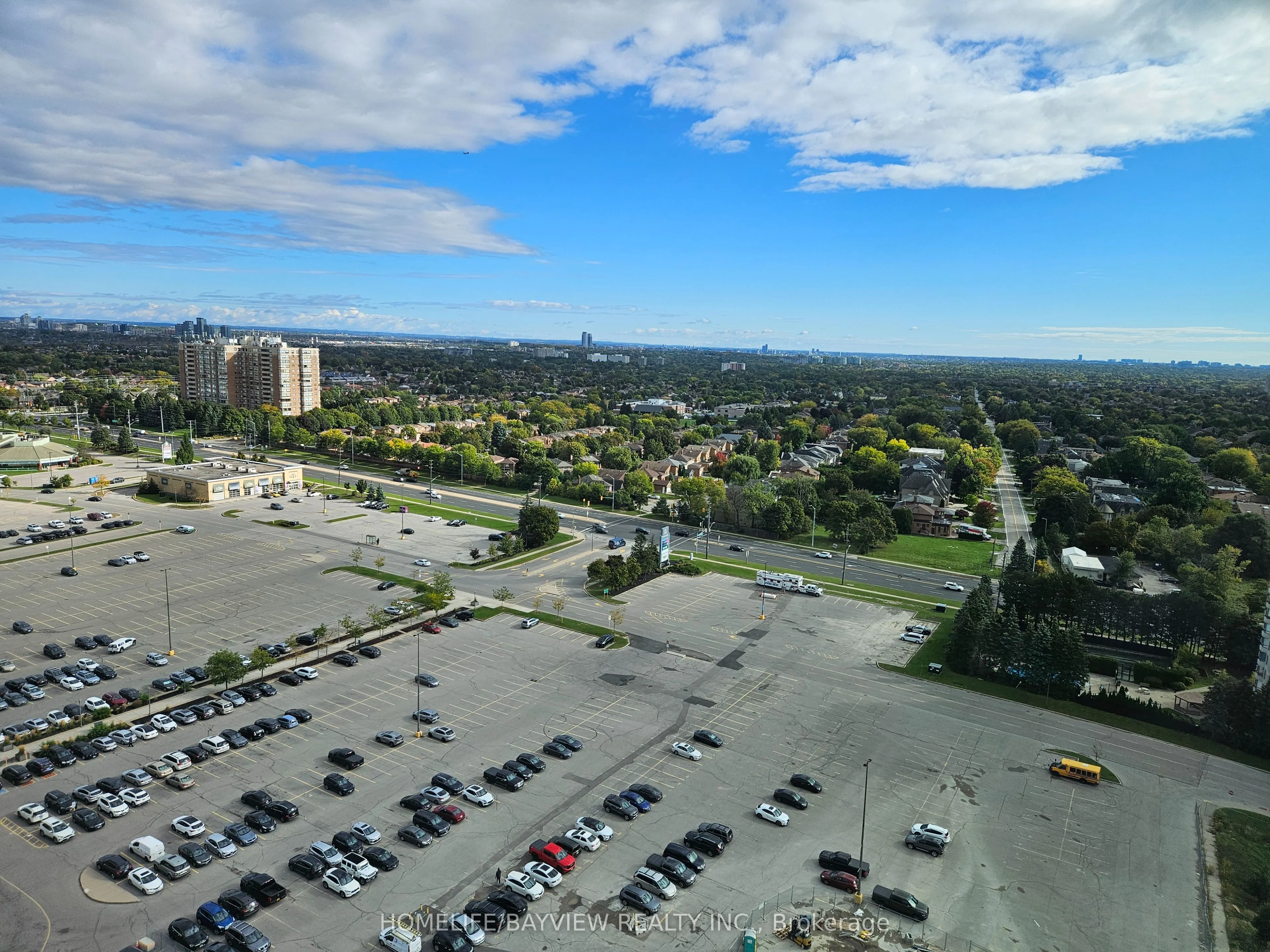 50 Upper Mall Way #2008