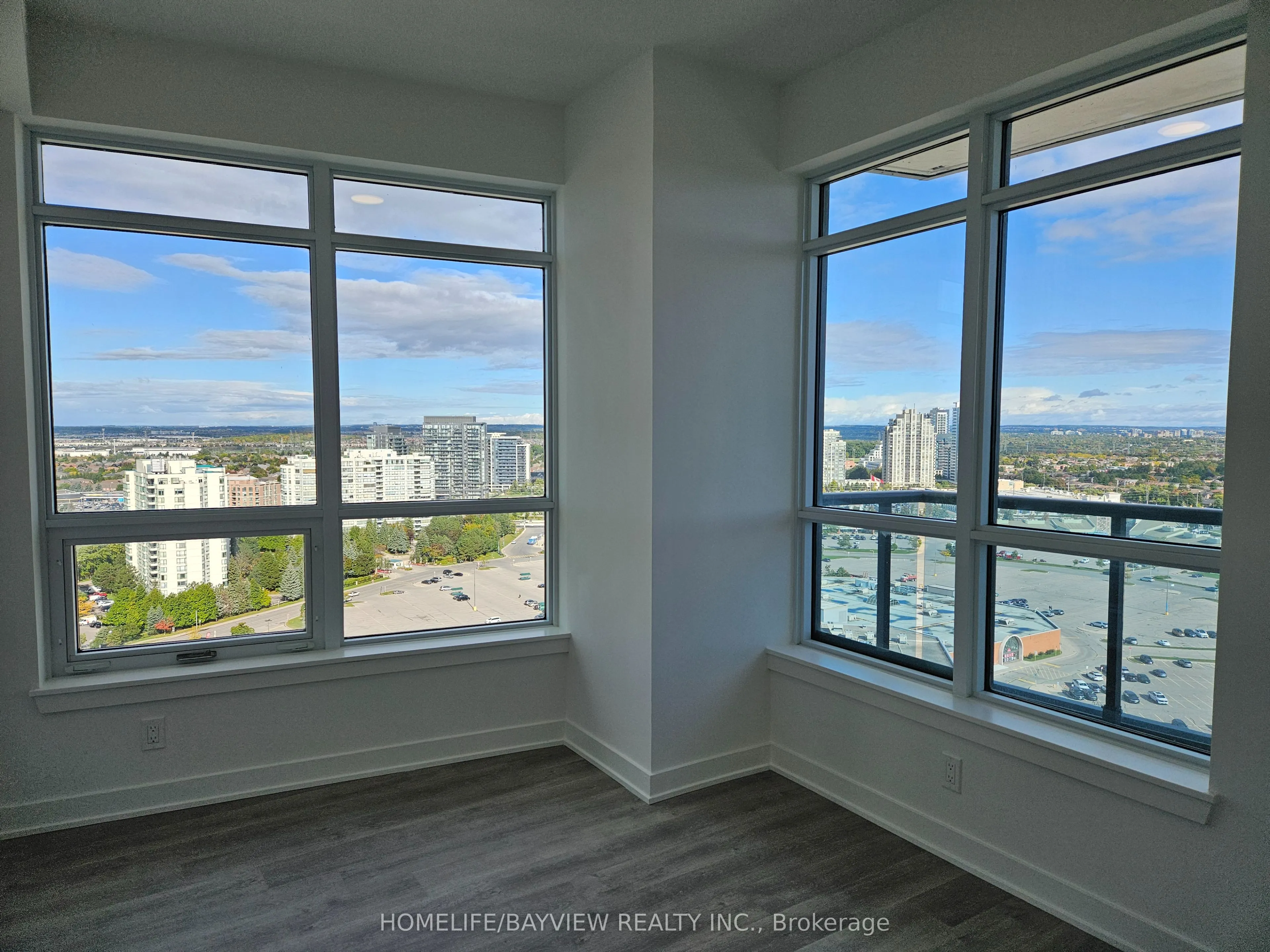 50 Upper Mall Way #2008