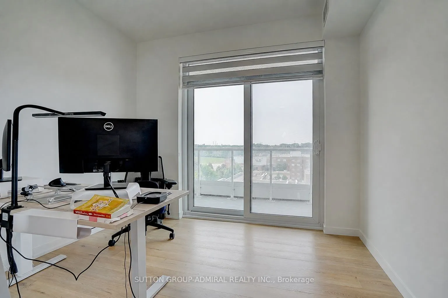 8 Beverley Glen Boulevard #712