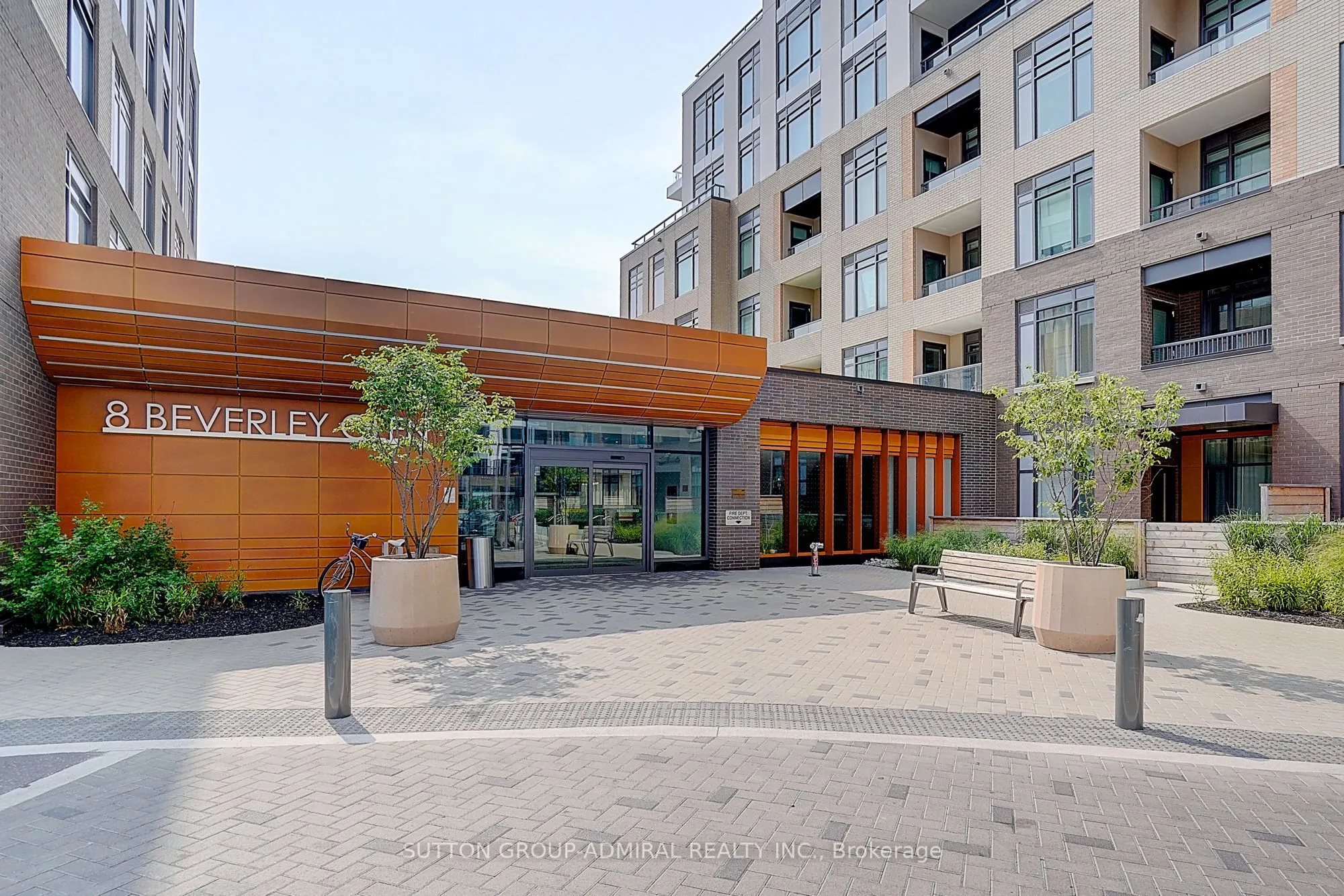 8 Beverley Glen Boulevard #712