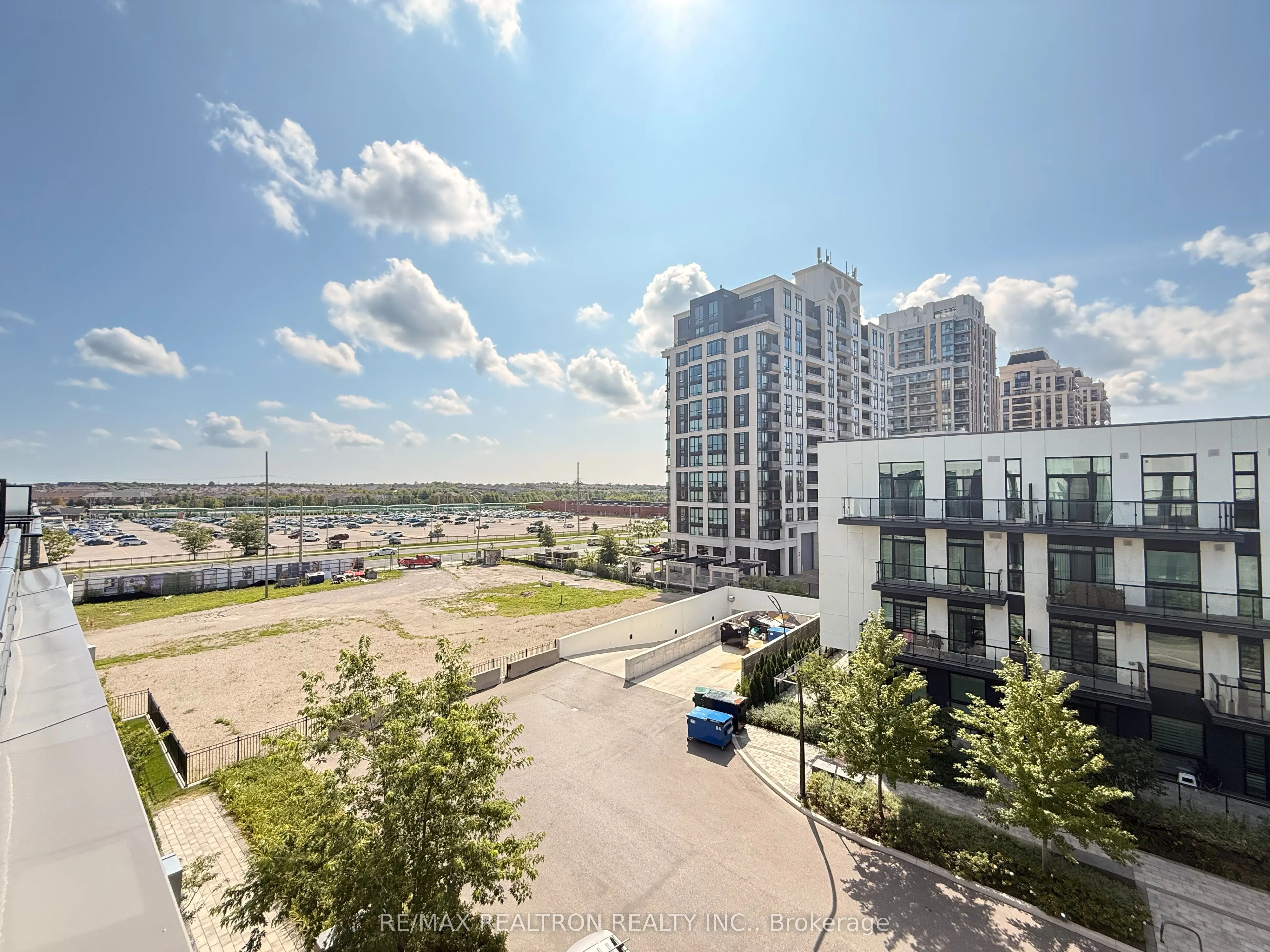 1709 Bur Oak Avenue #509