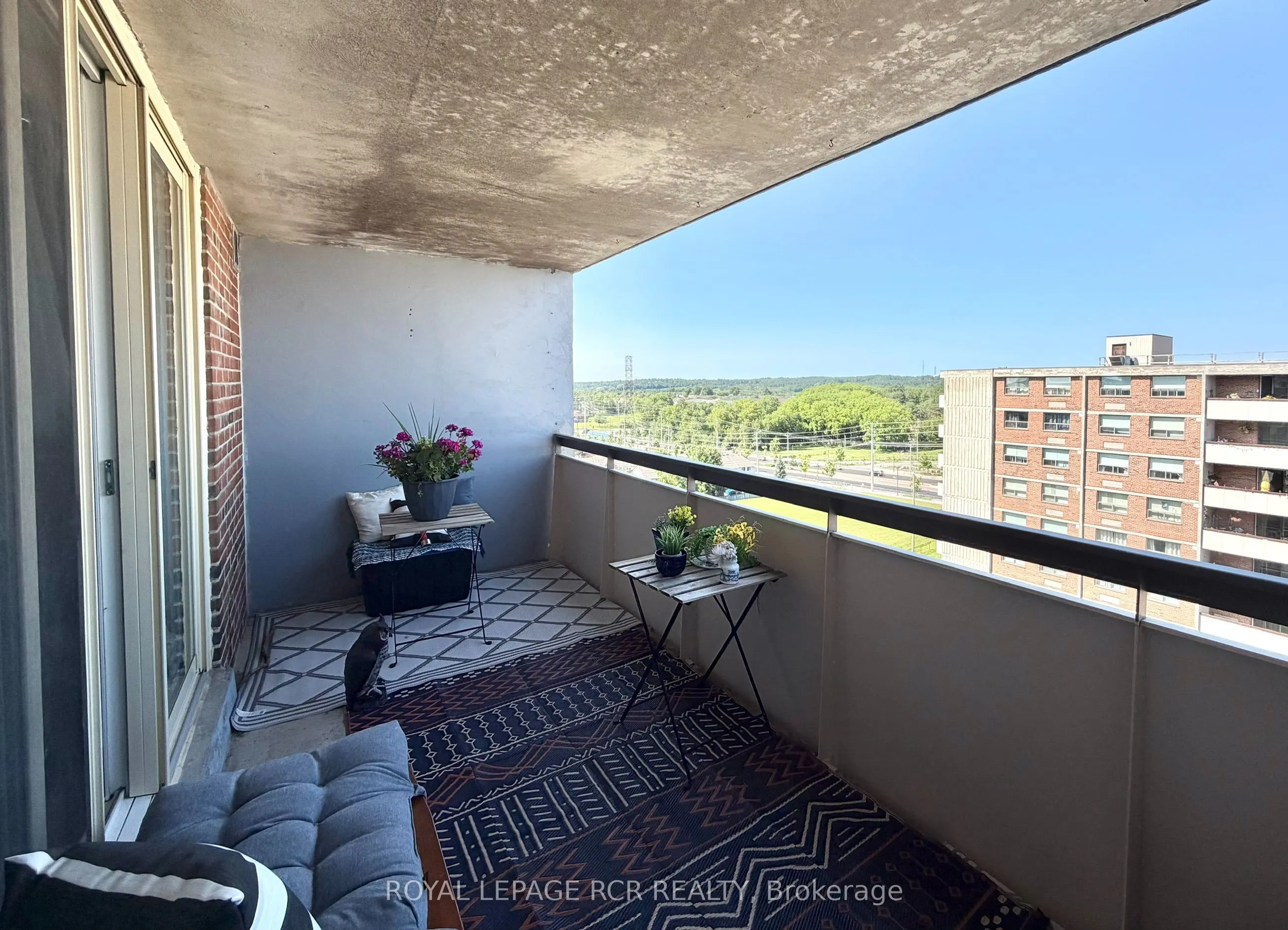 40 William Roe Boulevard #1011