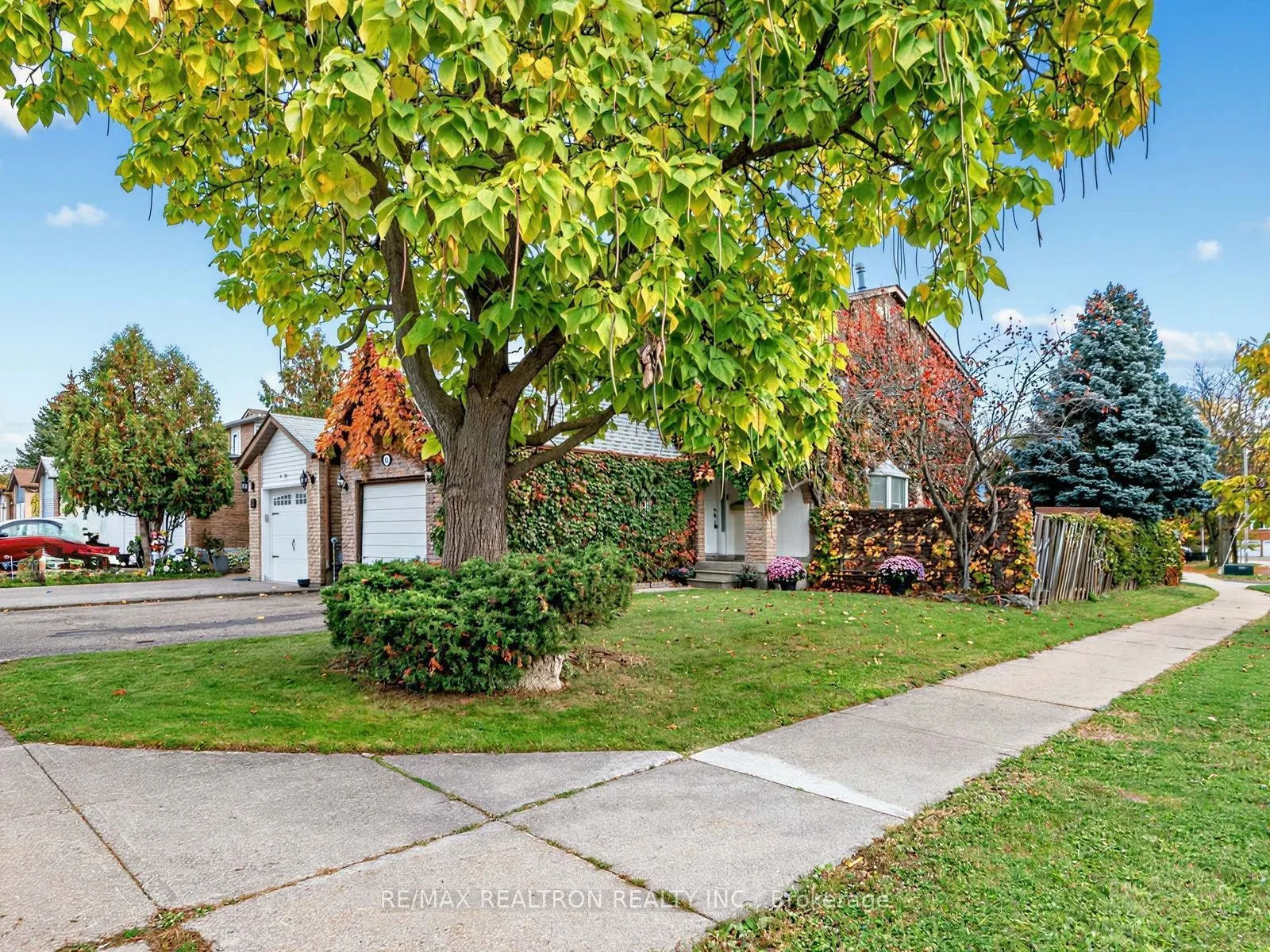 45 Mcclintock Crescent