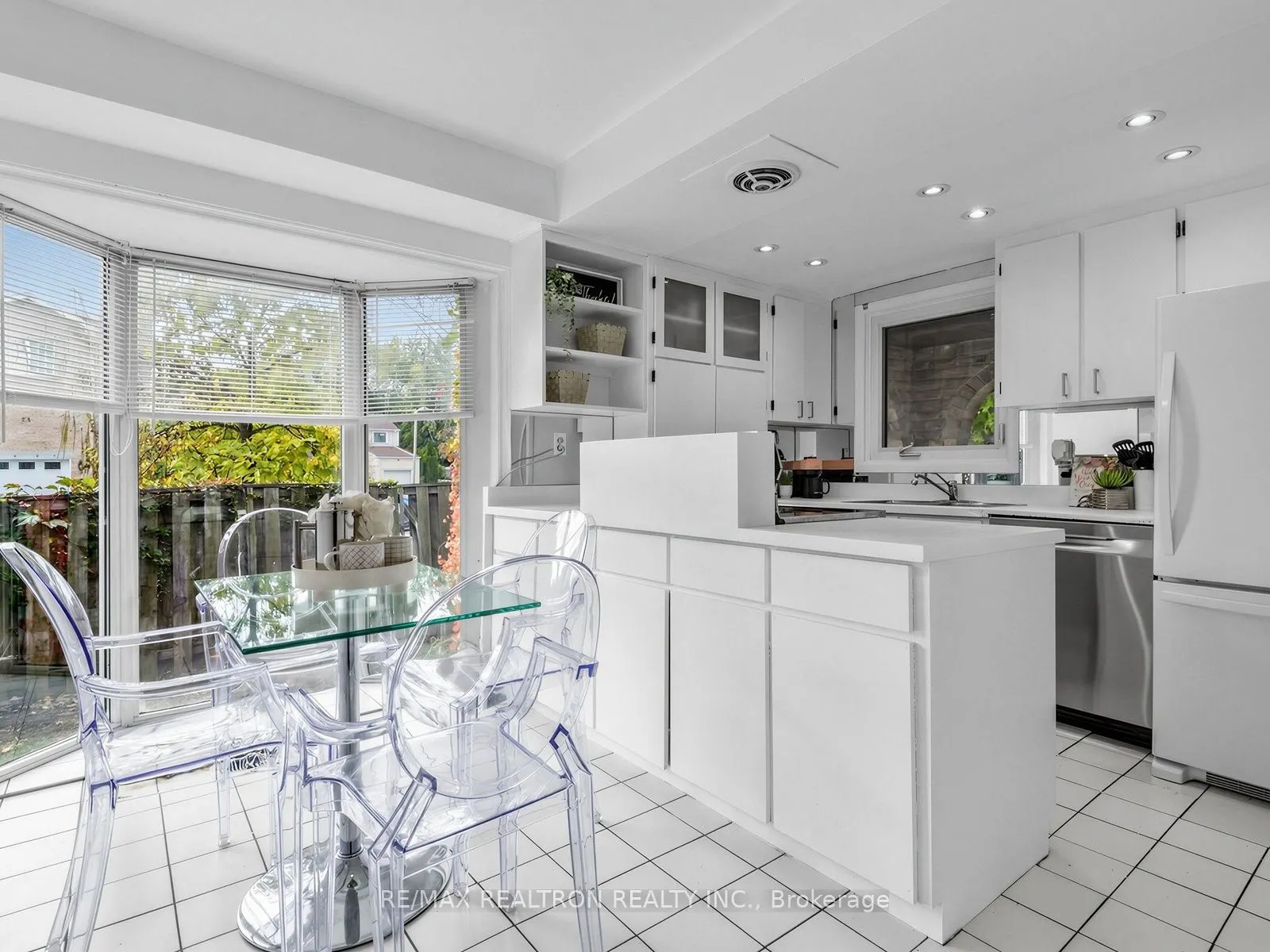 45 Mcclintock Crescent