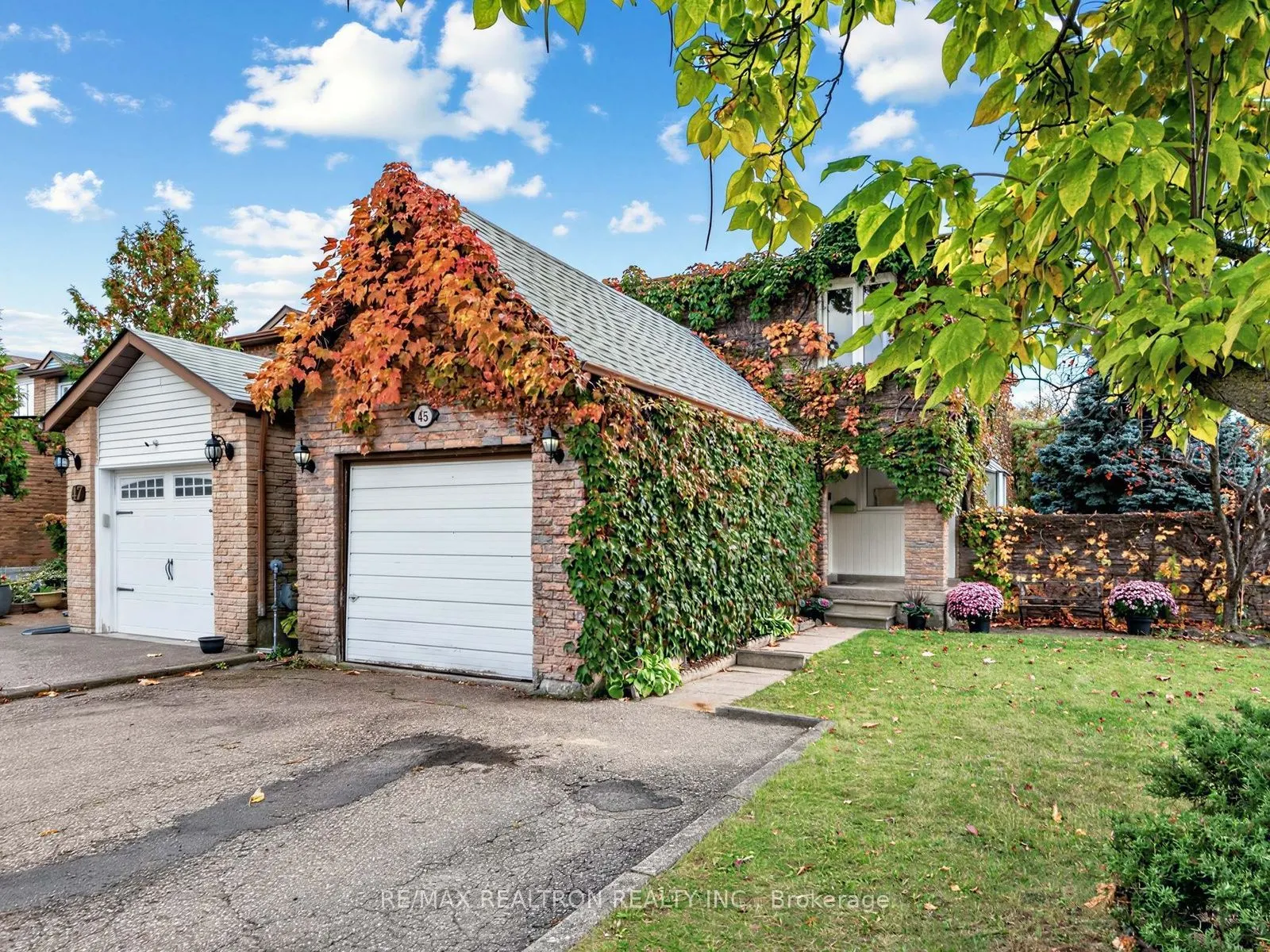 45 Mcclintock Crescent