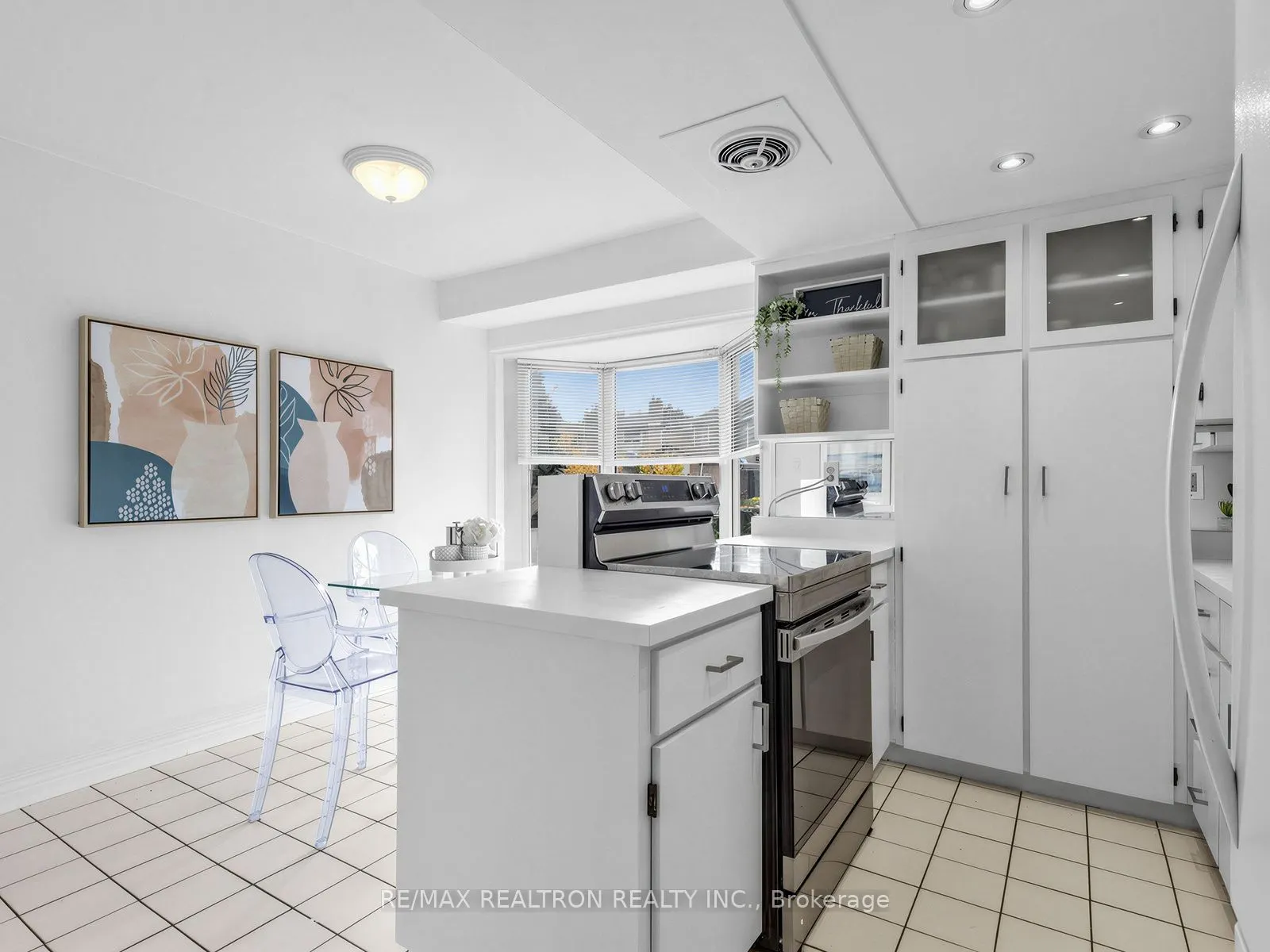 45 Mcclintock Crescent