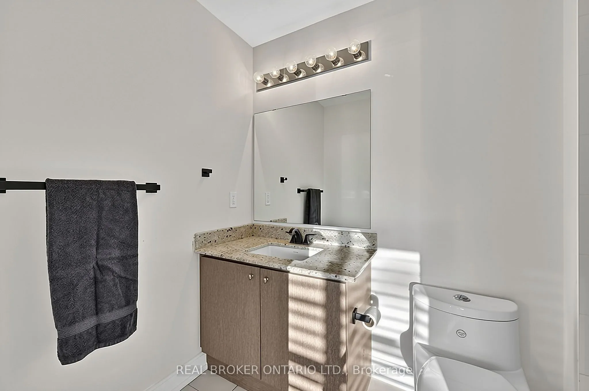 416 Seaview Heights