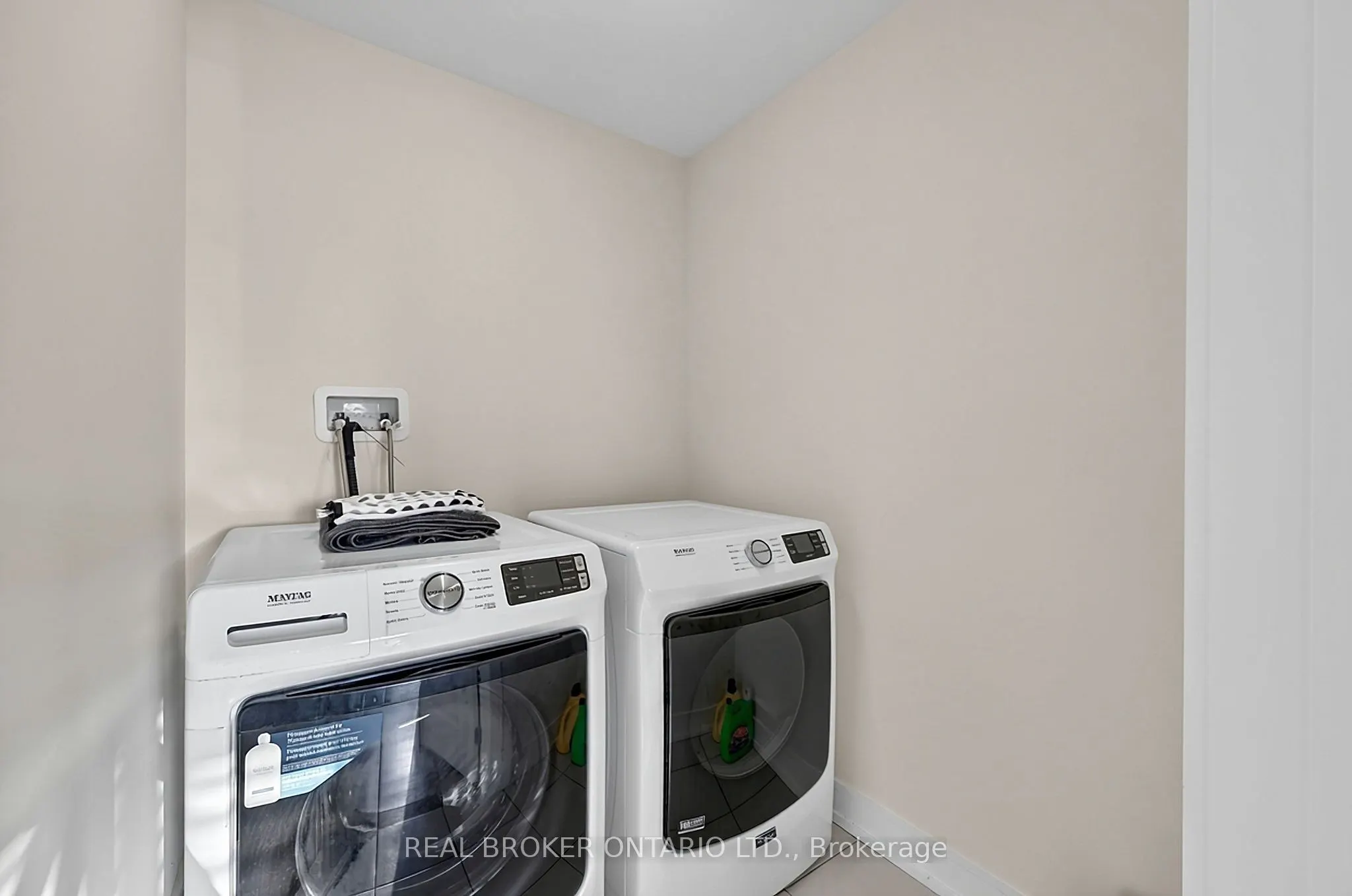 416 Seaview Heights