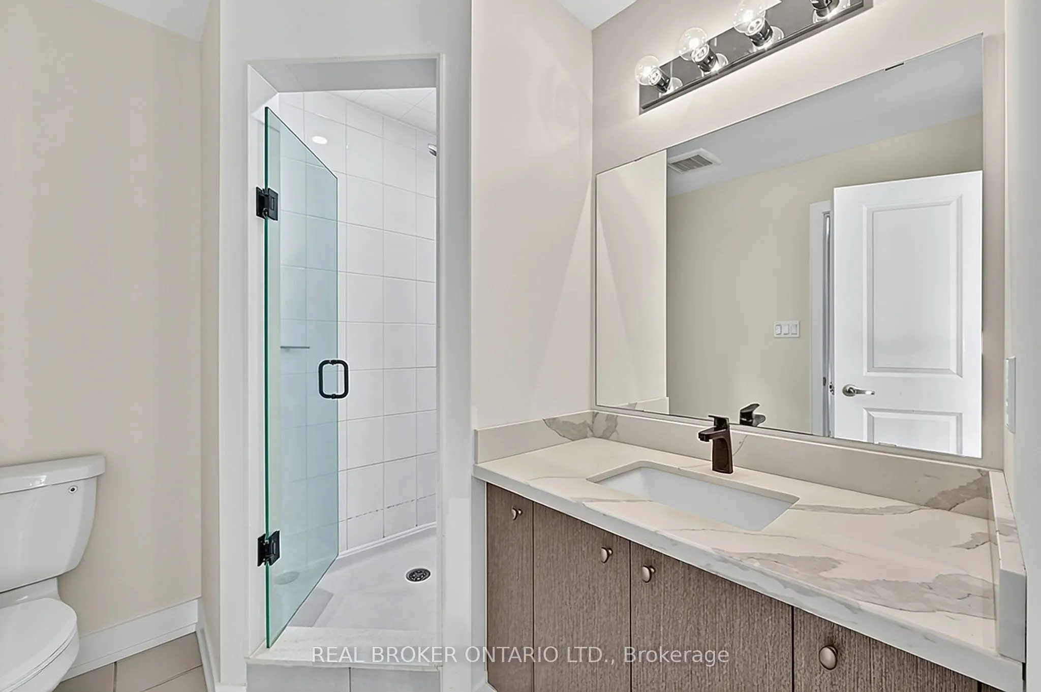 416 Seaview Heights