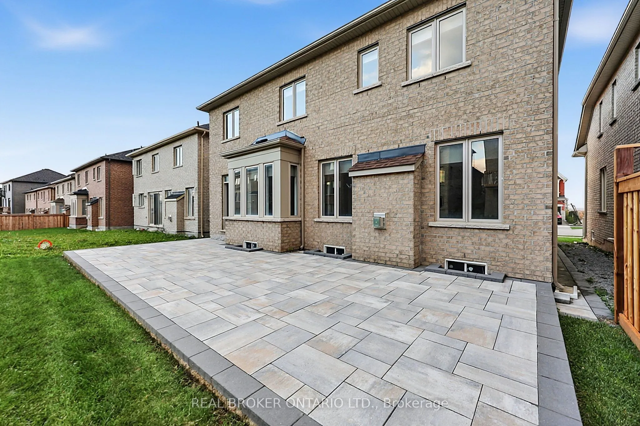416 Seaview Heights