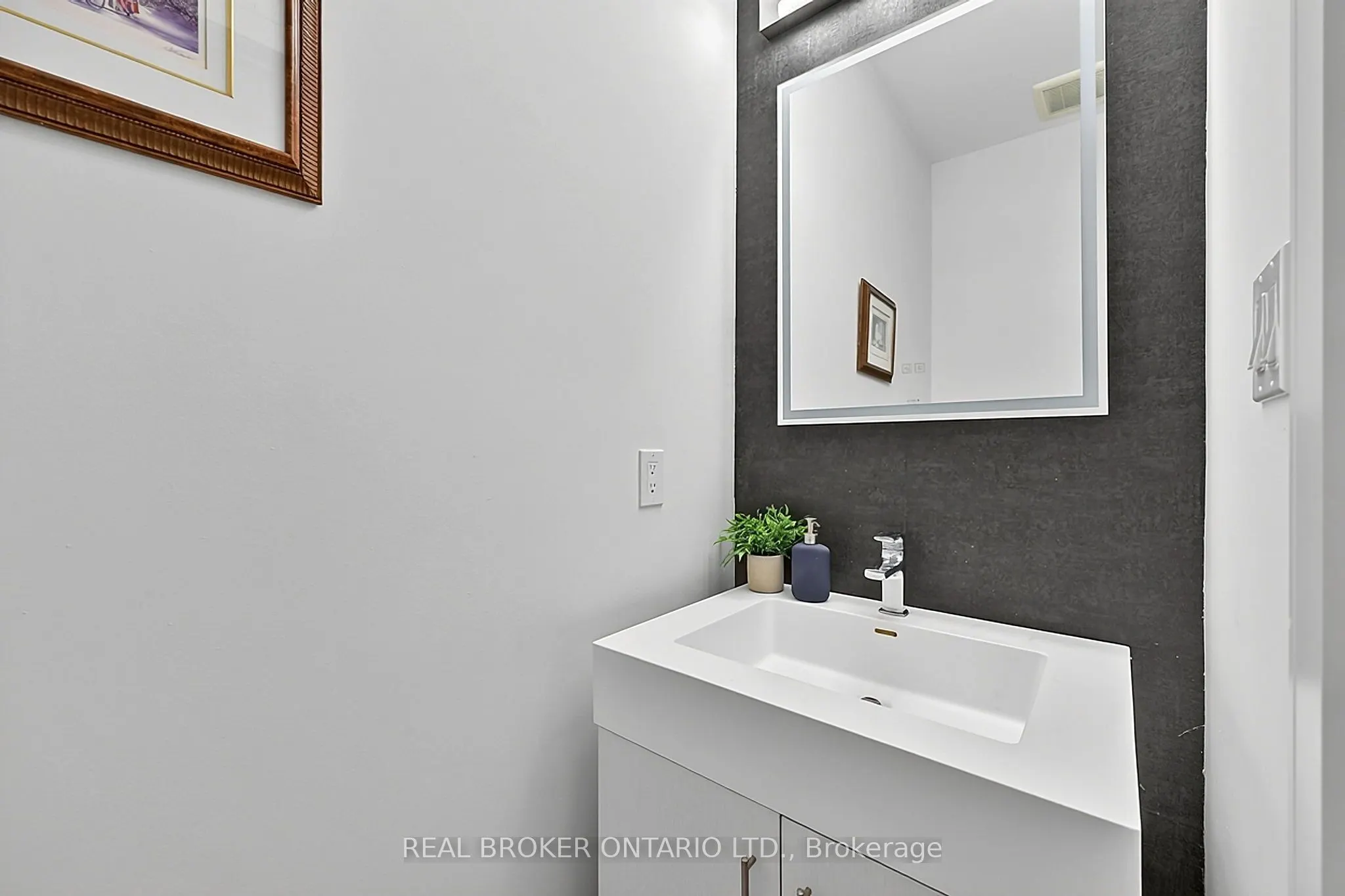 416 Seaview Heights