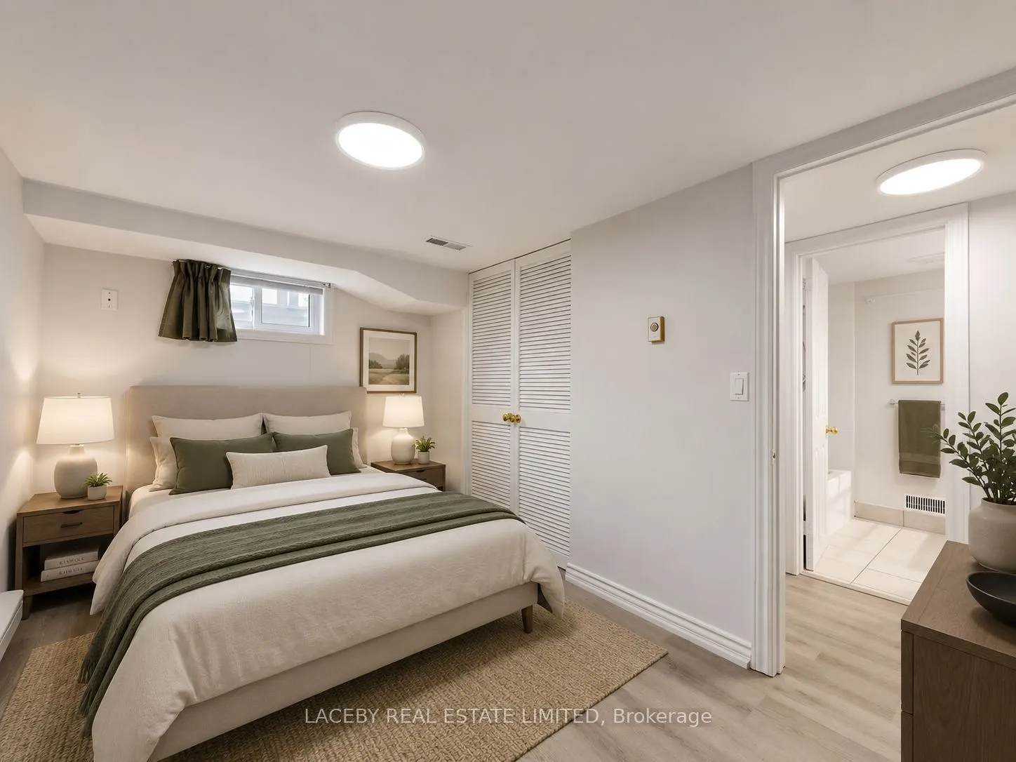 2163 King Road #D