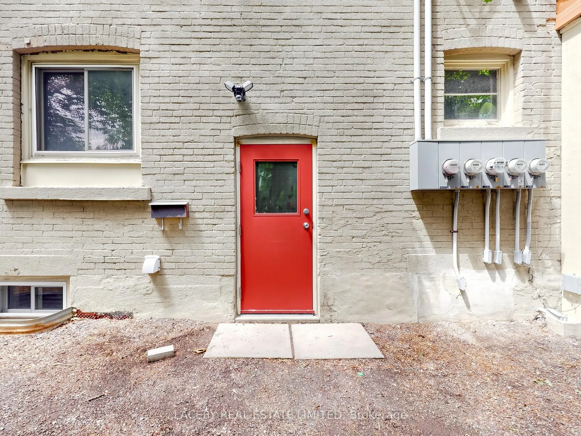 2163 King Road #D