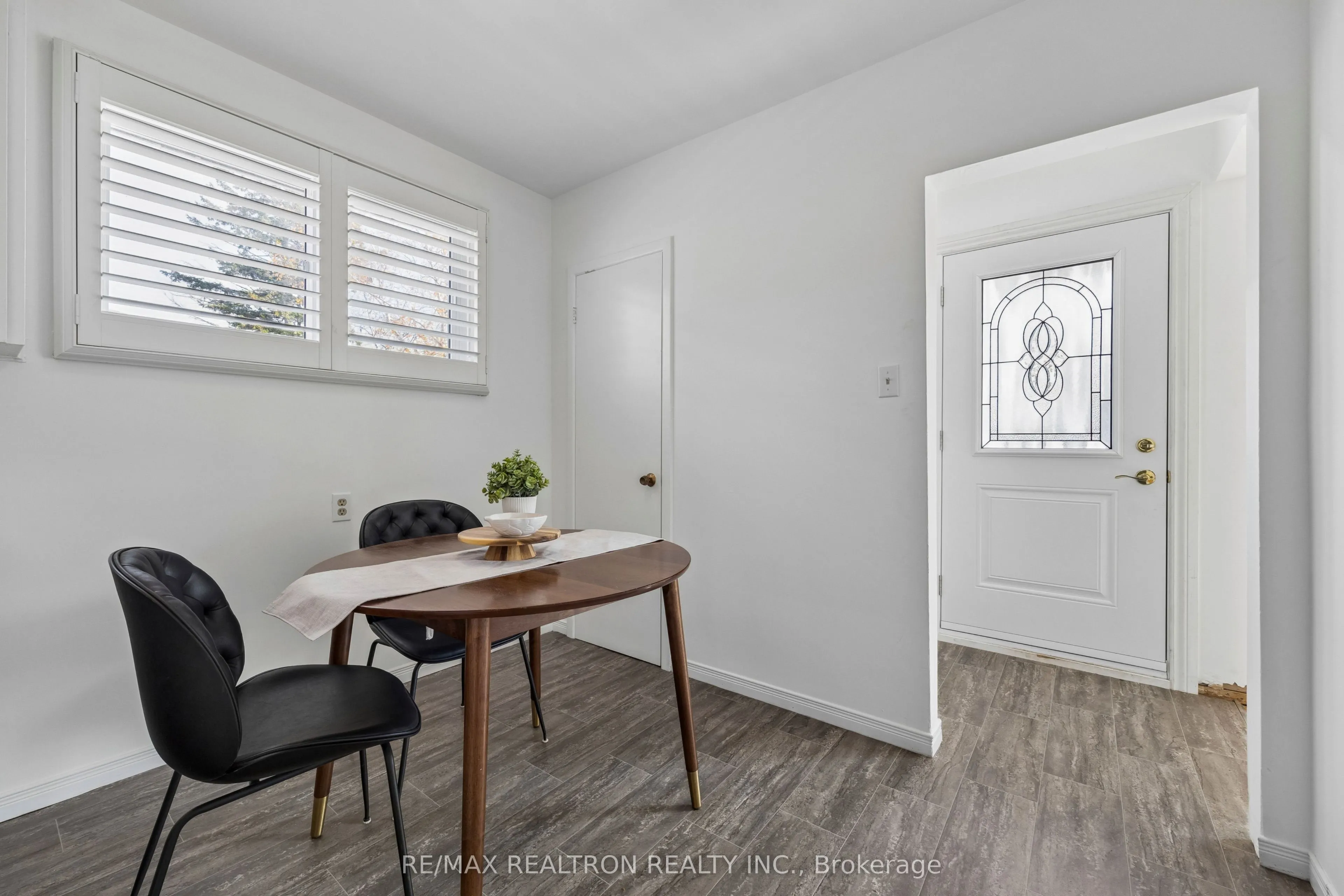 253 Silverbirch Drive