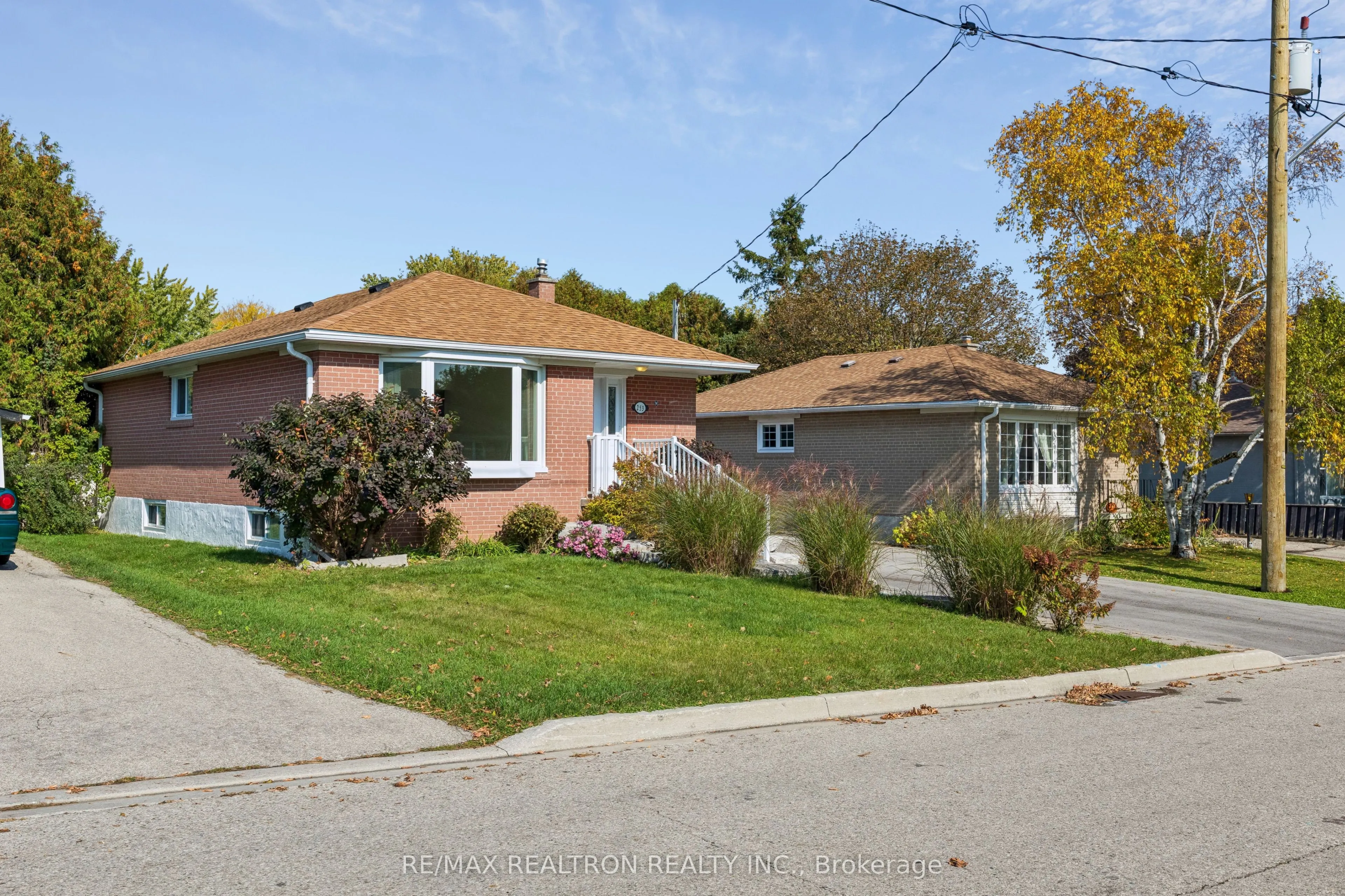 253 Silverbirch Drive