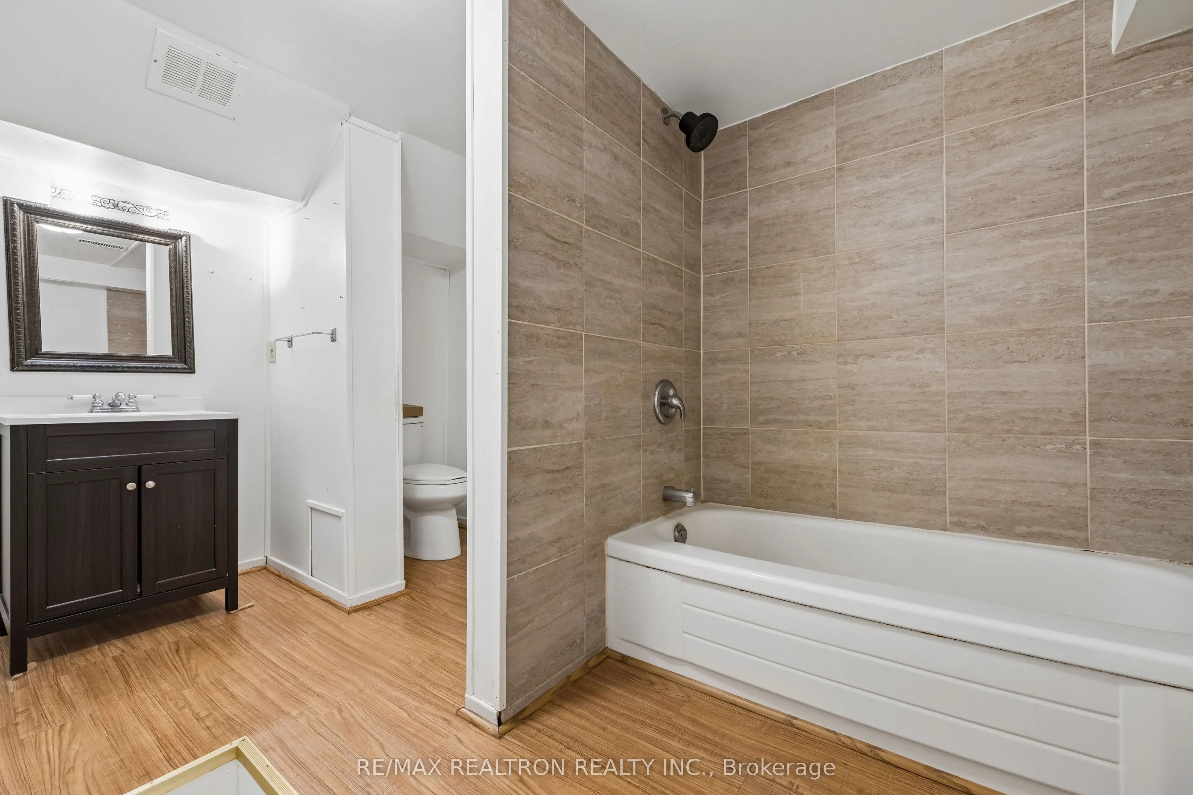 253 Silverbirch Drive