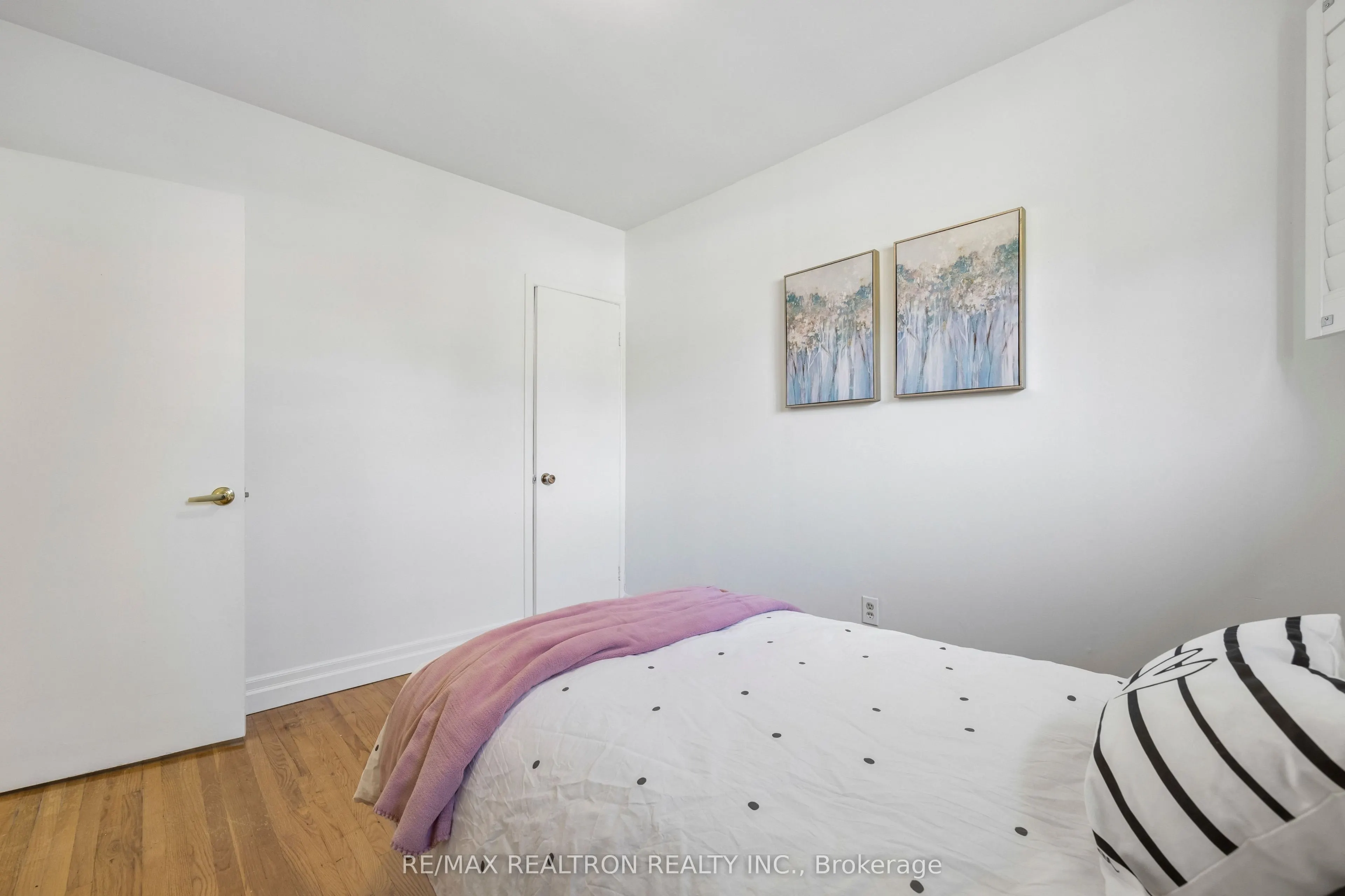 253 Silverbirch Drive