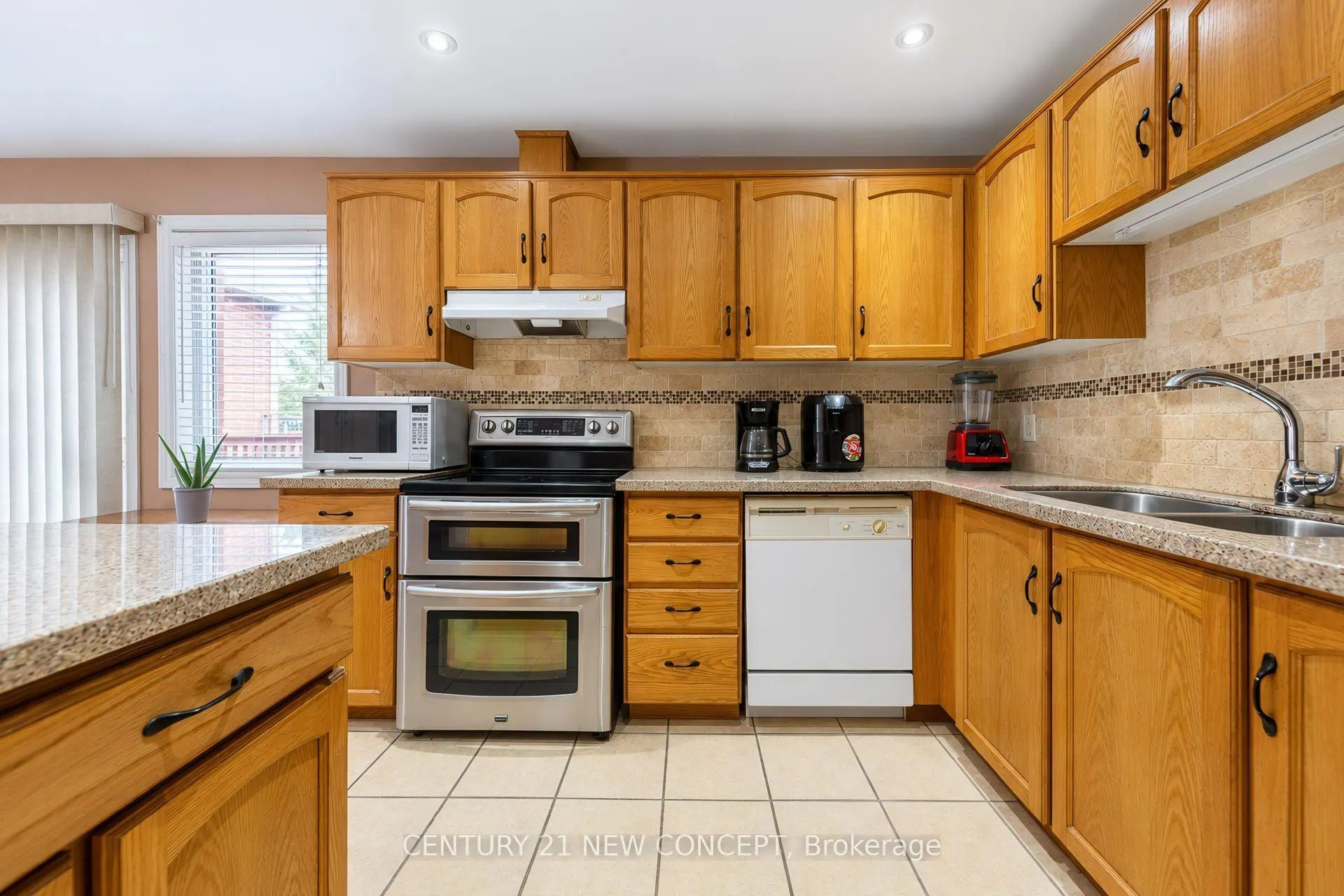 95 Bayview Avenue
